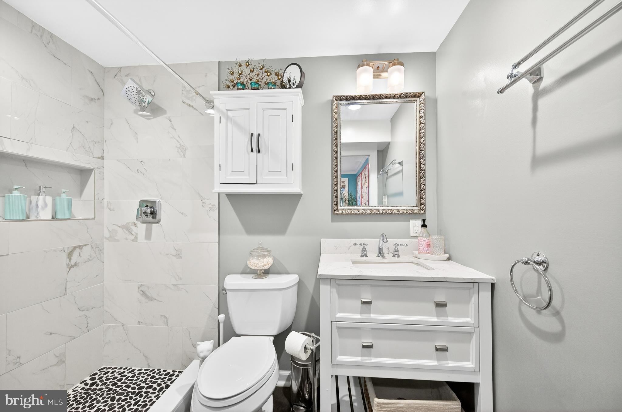 LAKE BRADDOCK - Residential