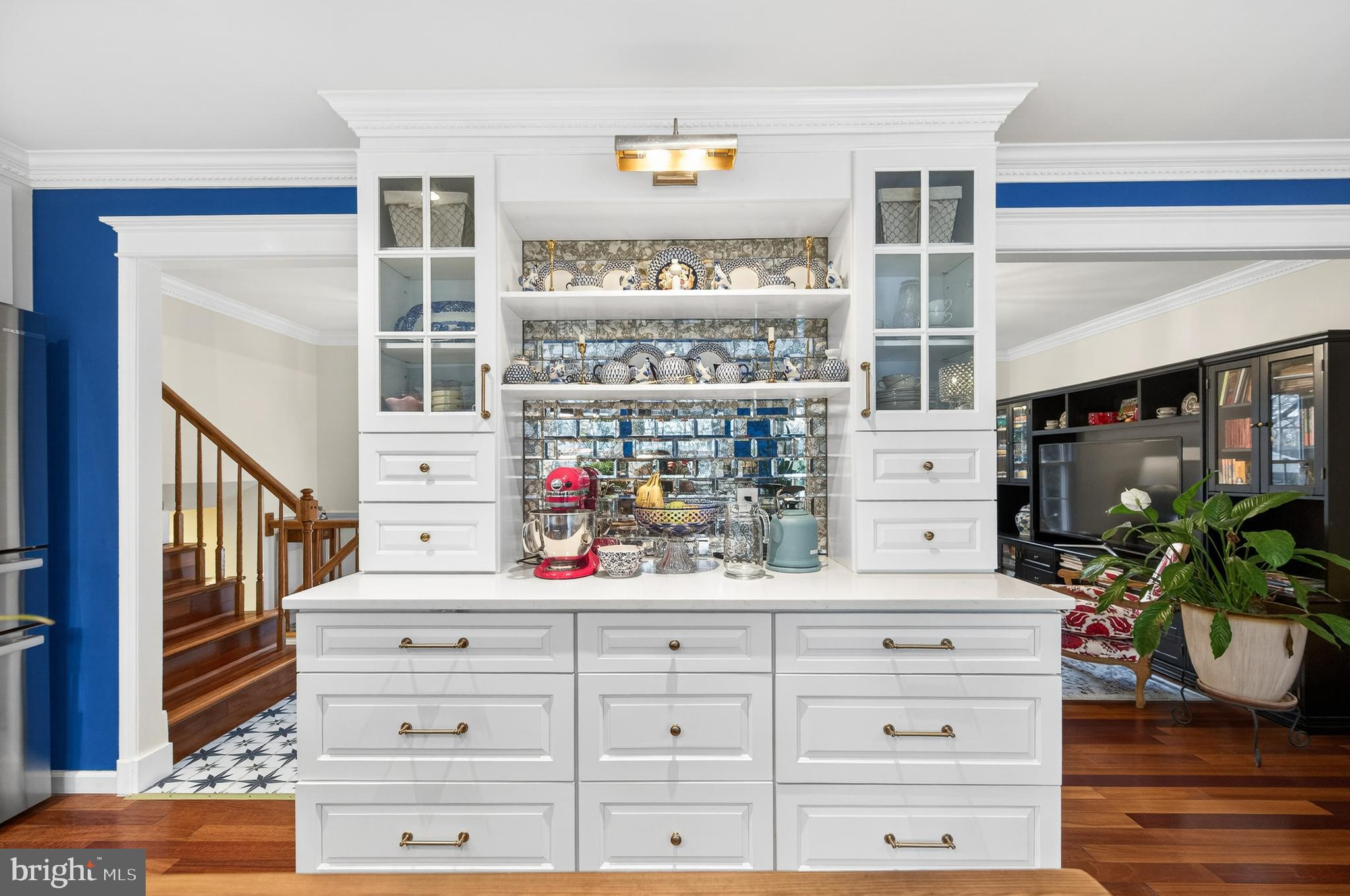 LAKE BRADDOCK - Residential