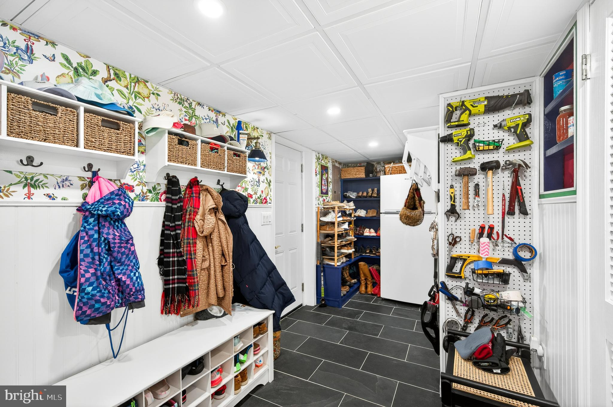 LAKE BRADDOCK - Residential