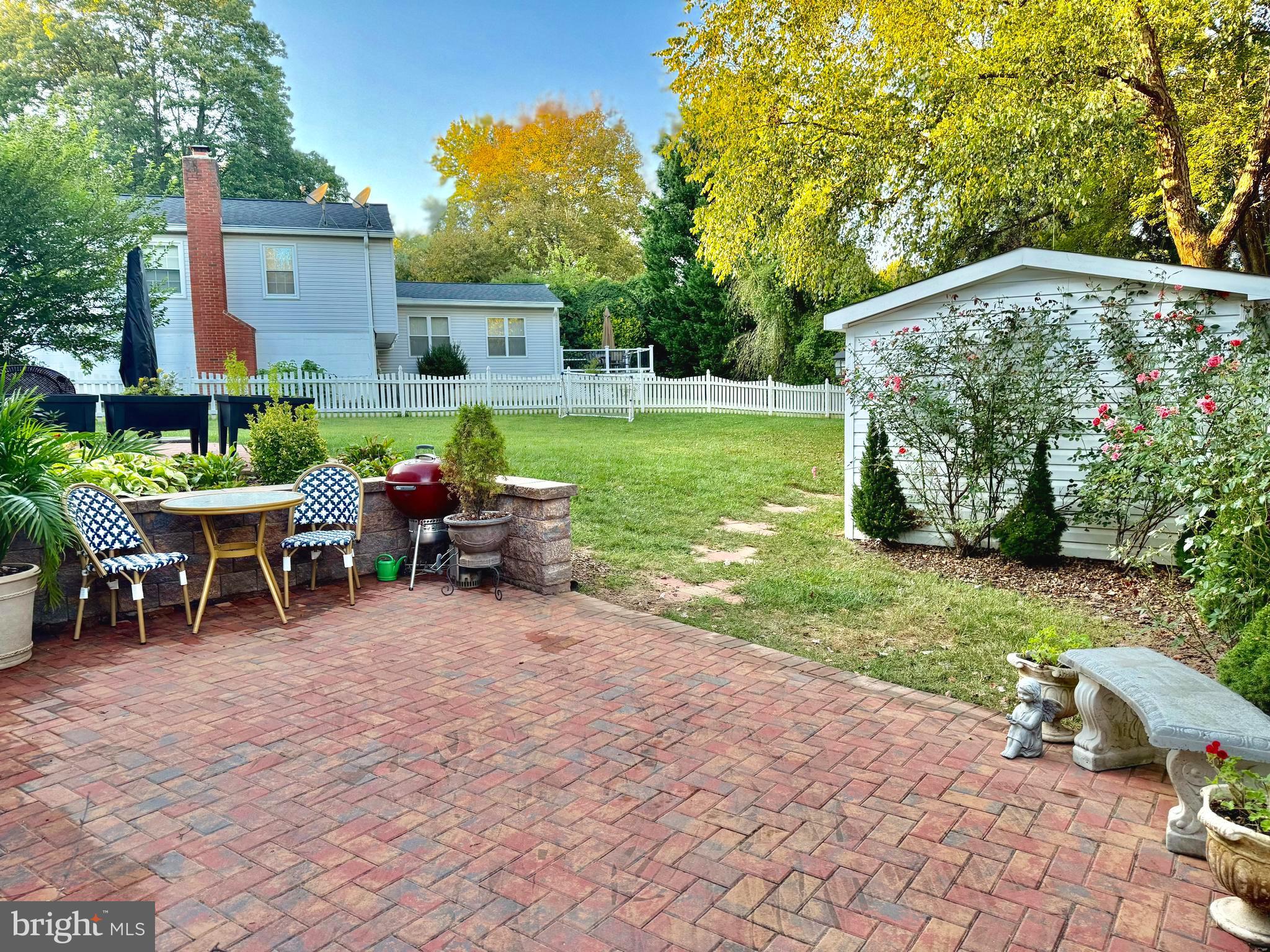 LAKE BRADDOCK - Residential