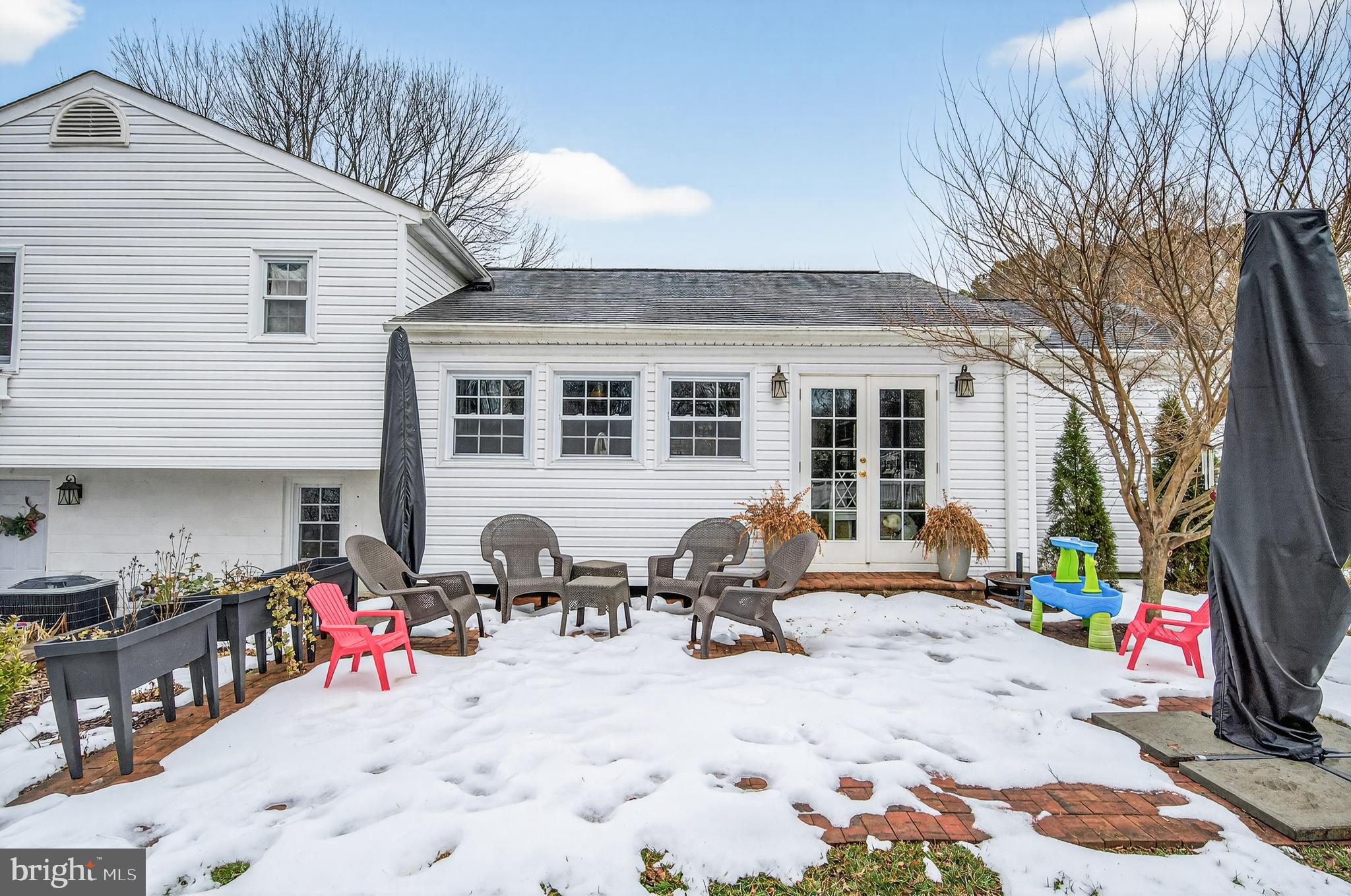 LAKE BRADDOCK - Residential