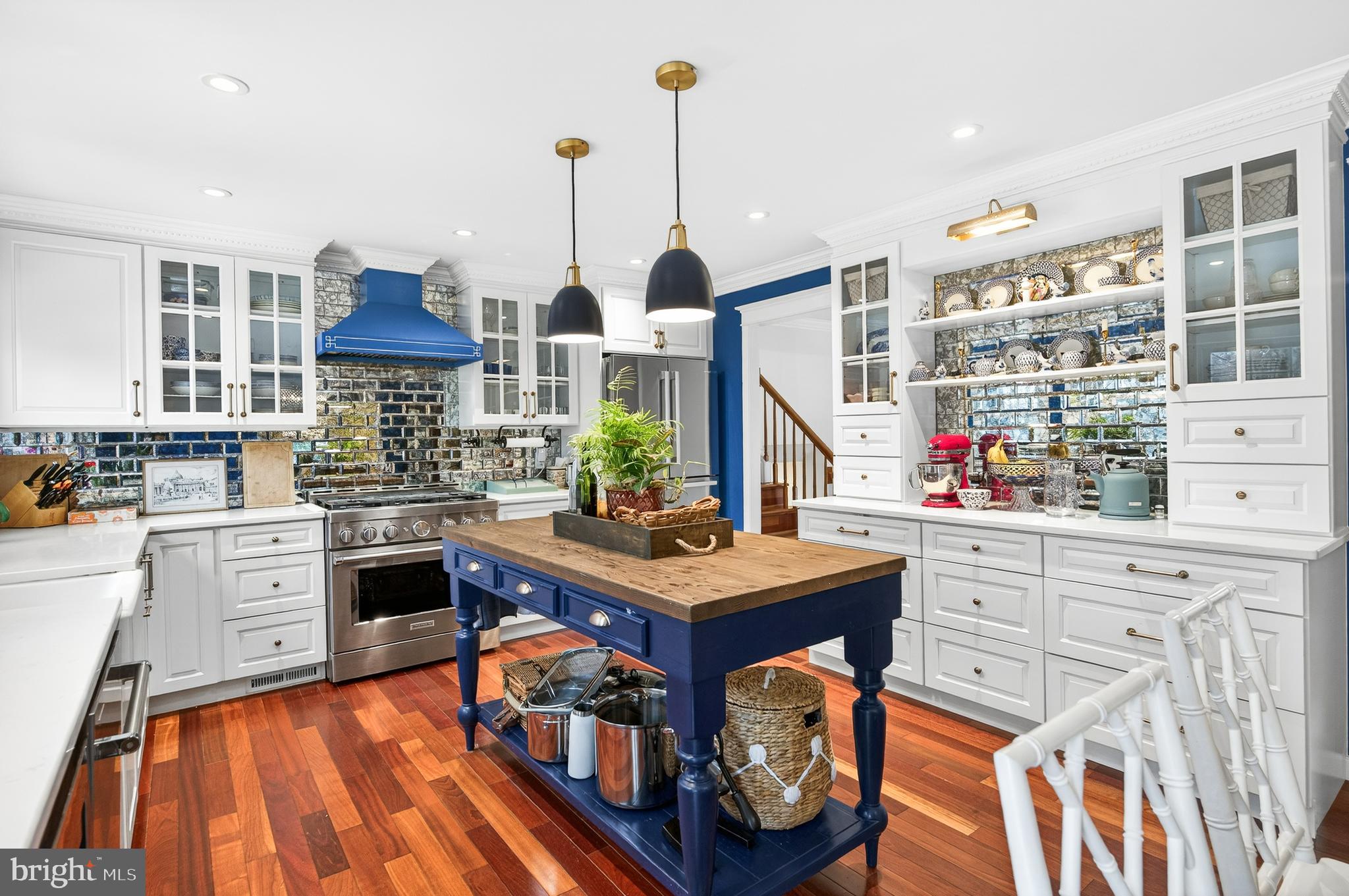 LAKE BRADDOCK - Residential