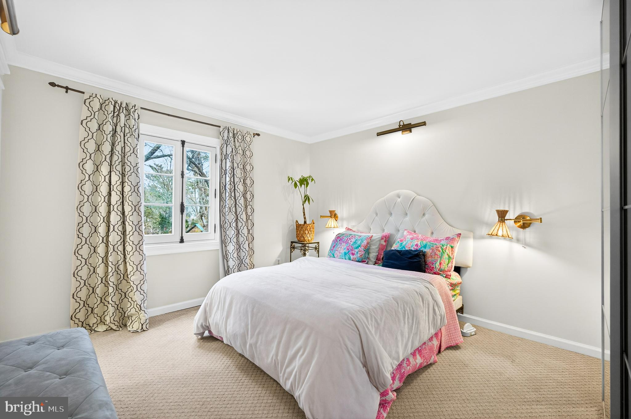 LAKE BRADDOCK - Residential