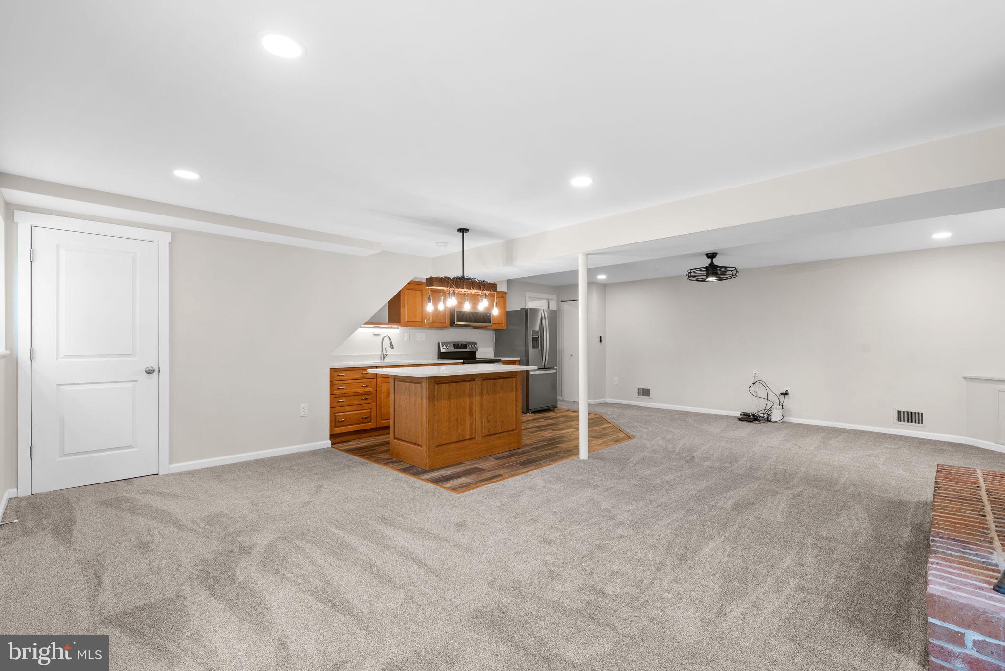 CHATHAM MEWS - Residential Lease