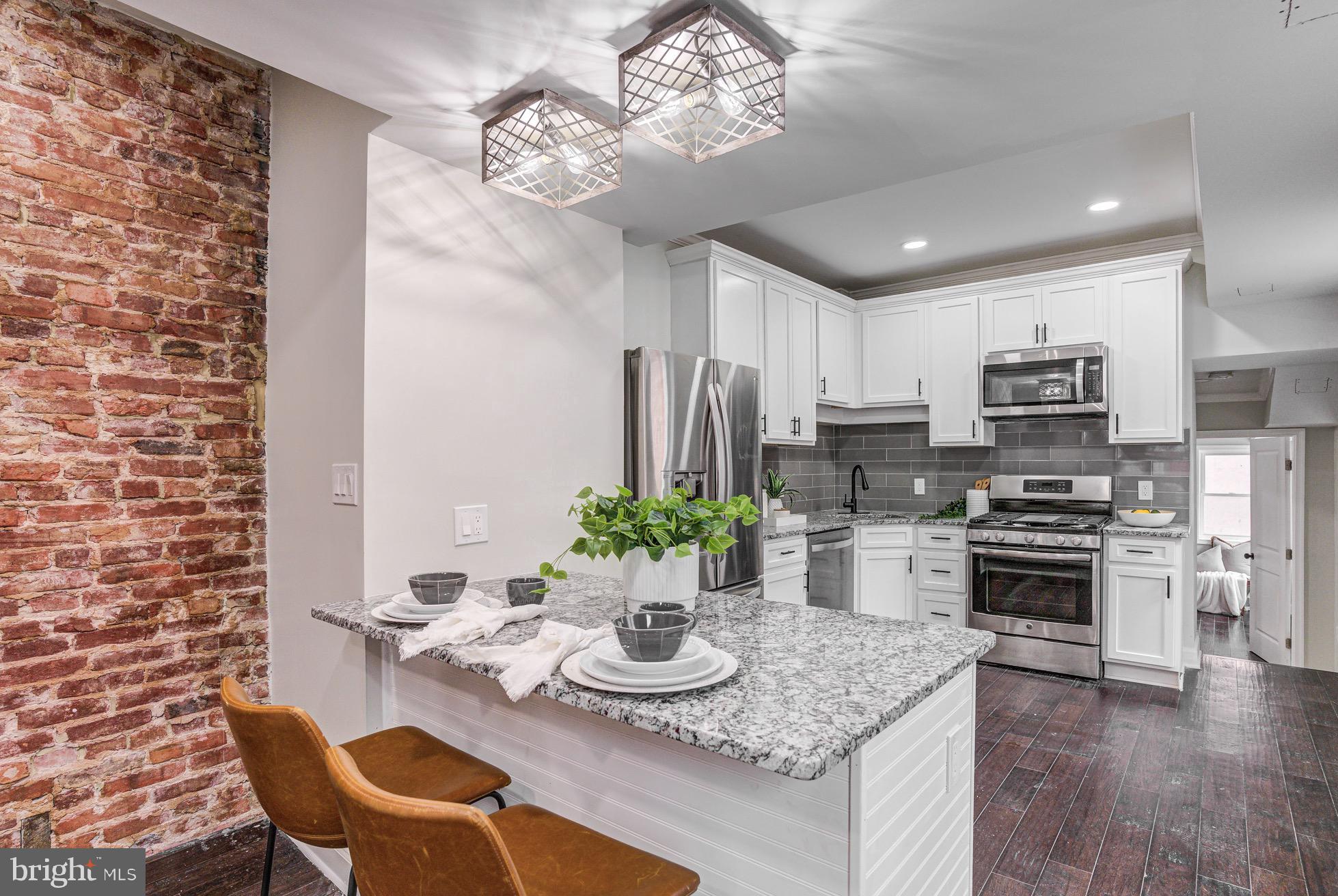 MILTON-MONTFORD - Residential