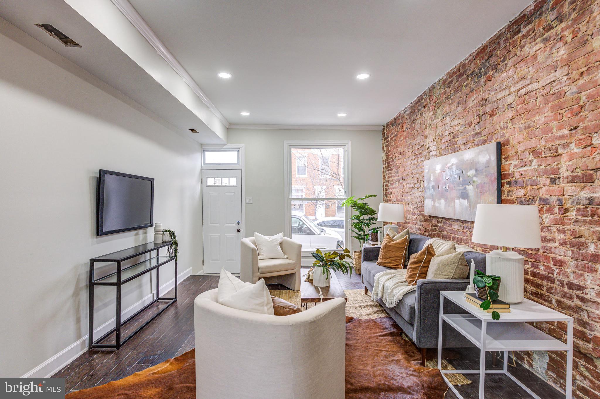 MILTON-MONTFORD - Residential