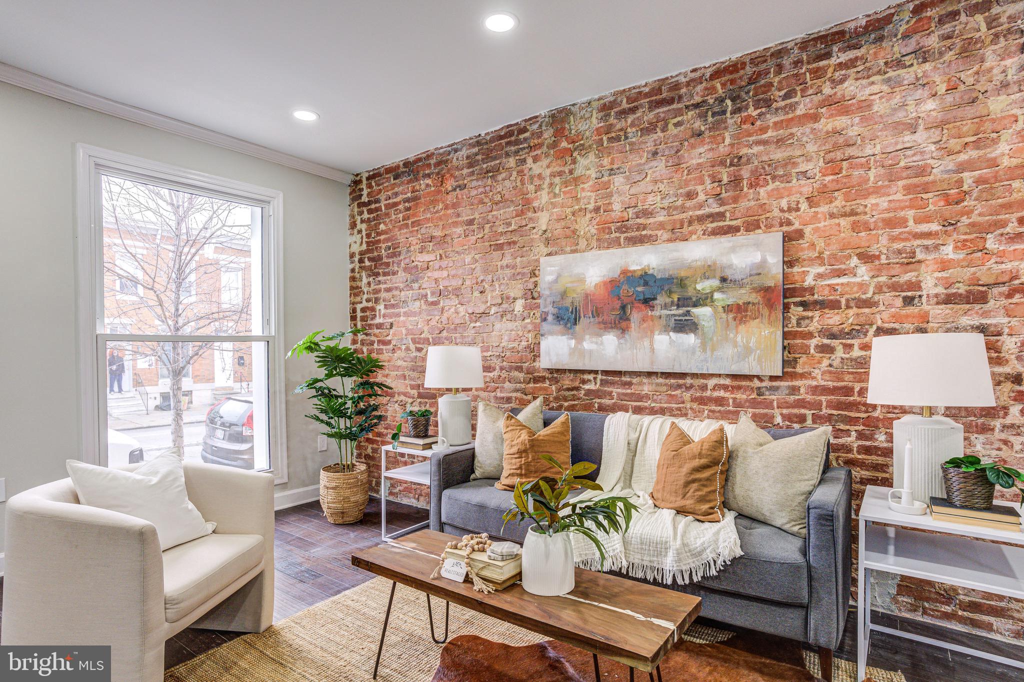 MILTON-MONTFORD - Residential