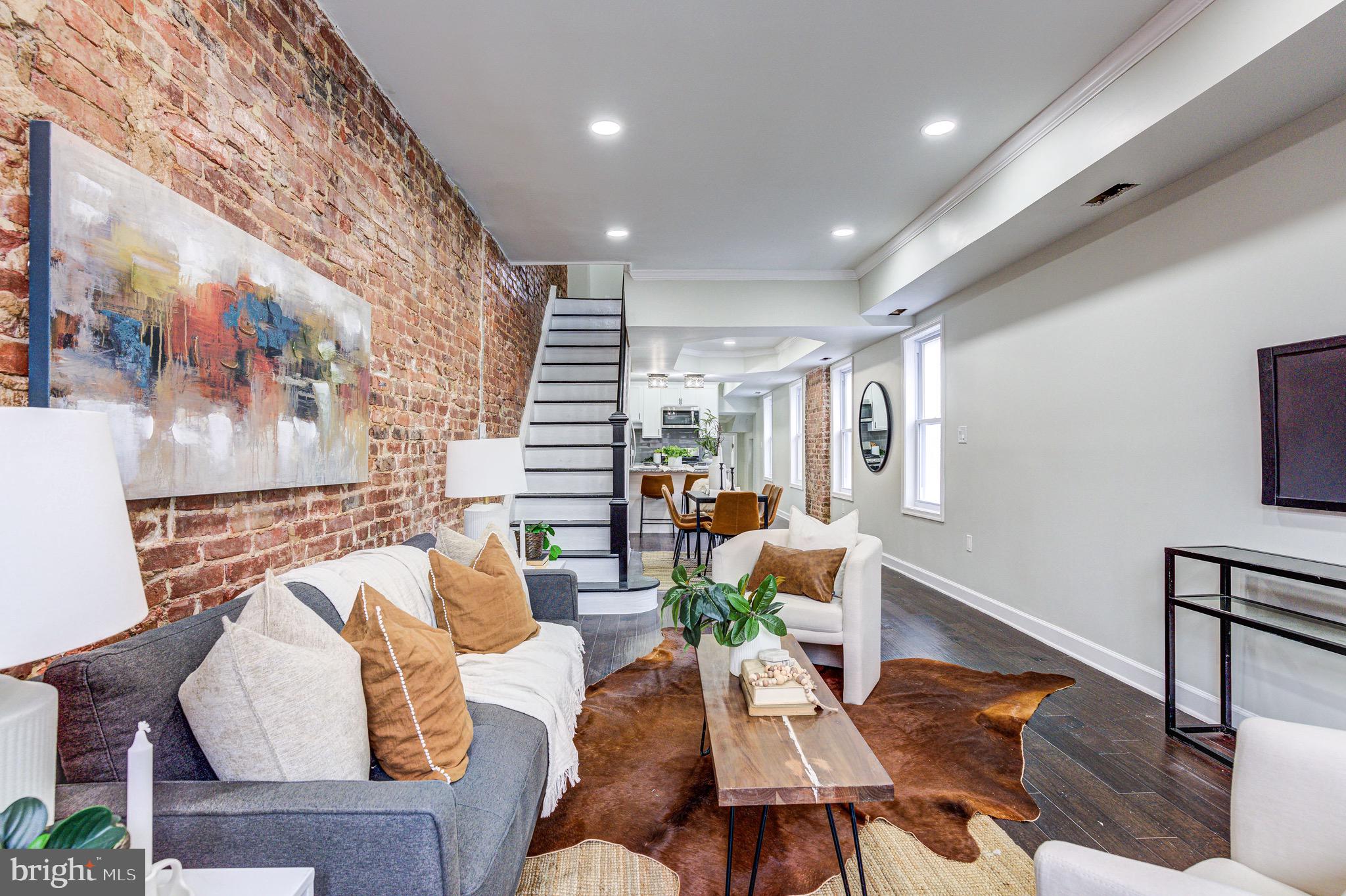 MILTON-MONTFORD - Residential