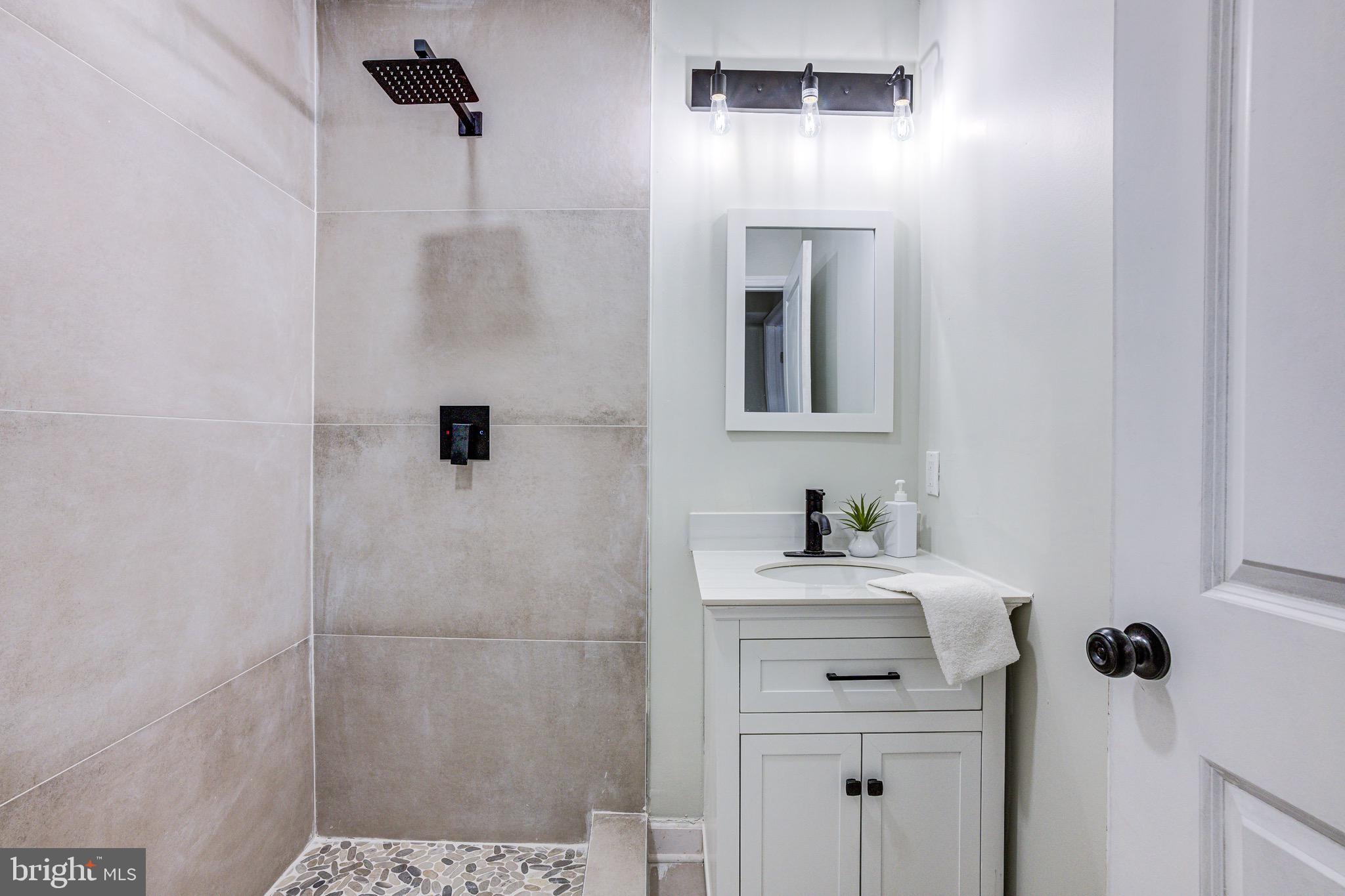 MILTON-MONTFORD - Residential