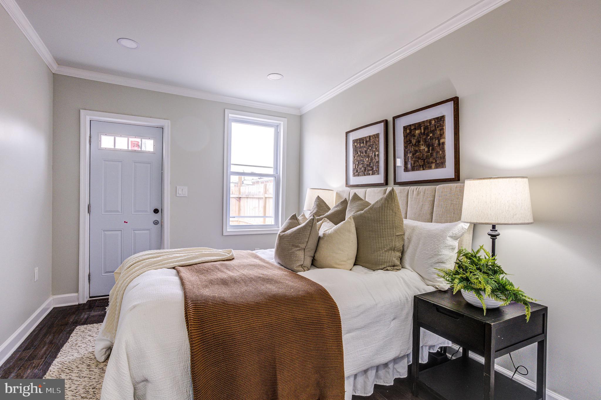 MILTON-MONTFORD - Residential