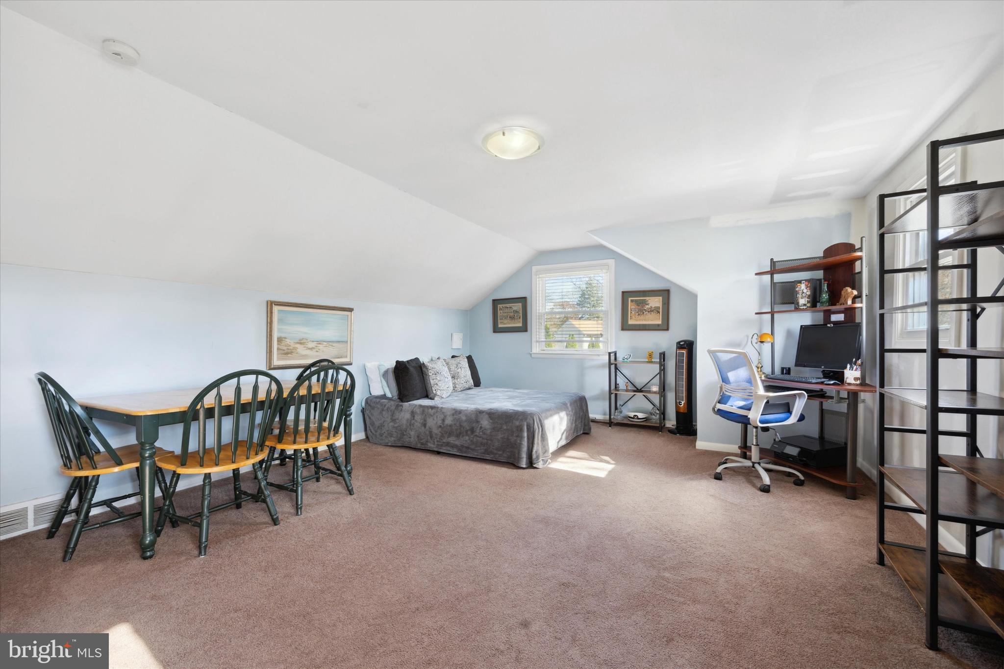 INGLEWOOD GDNS - Residential