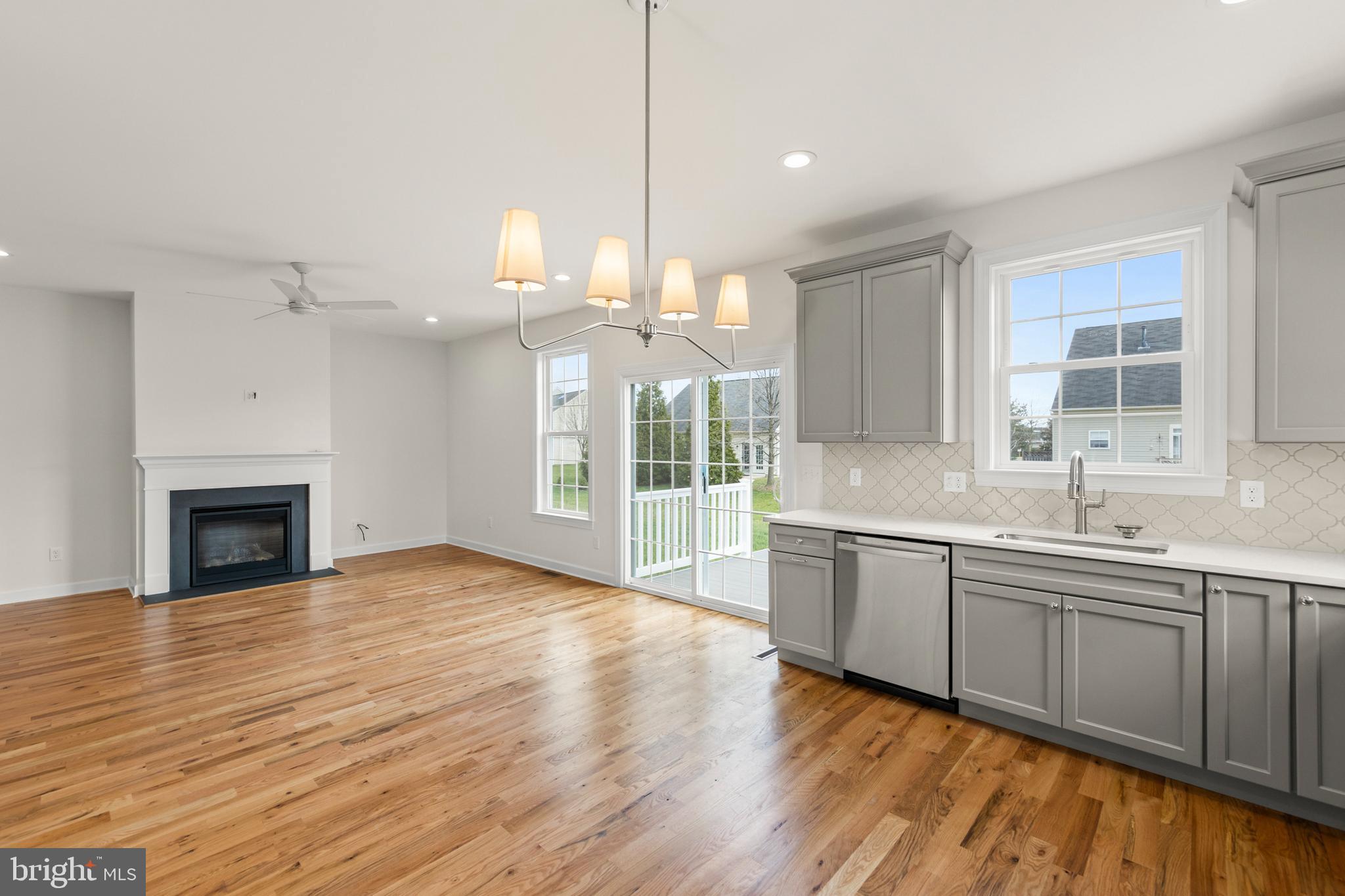 WAKELAND MANOR - Residential