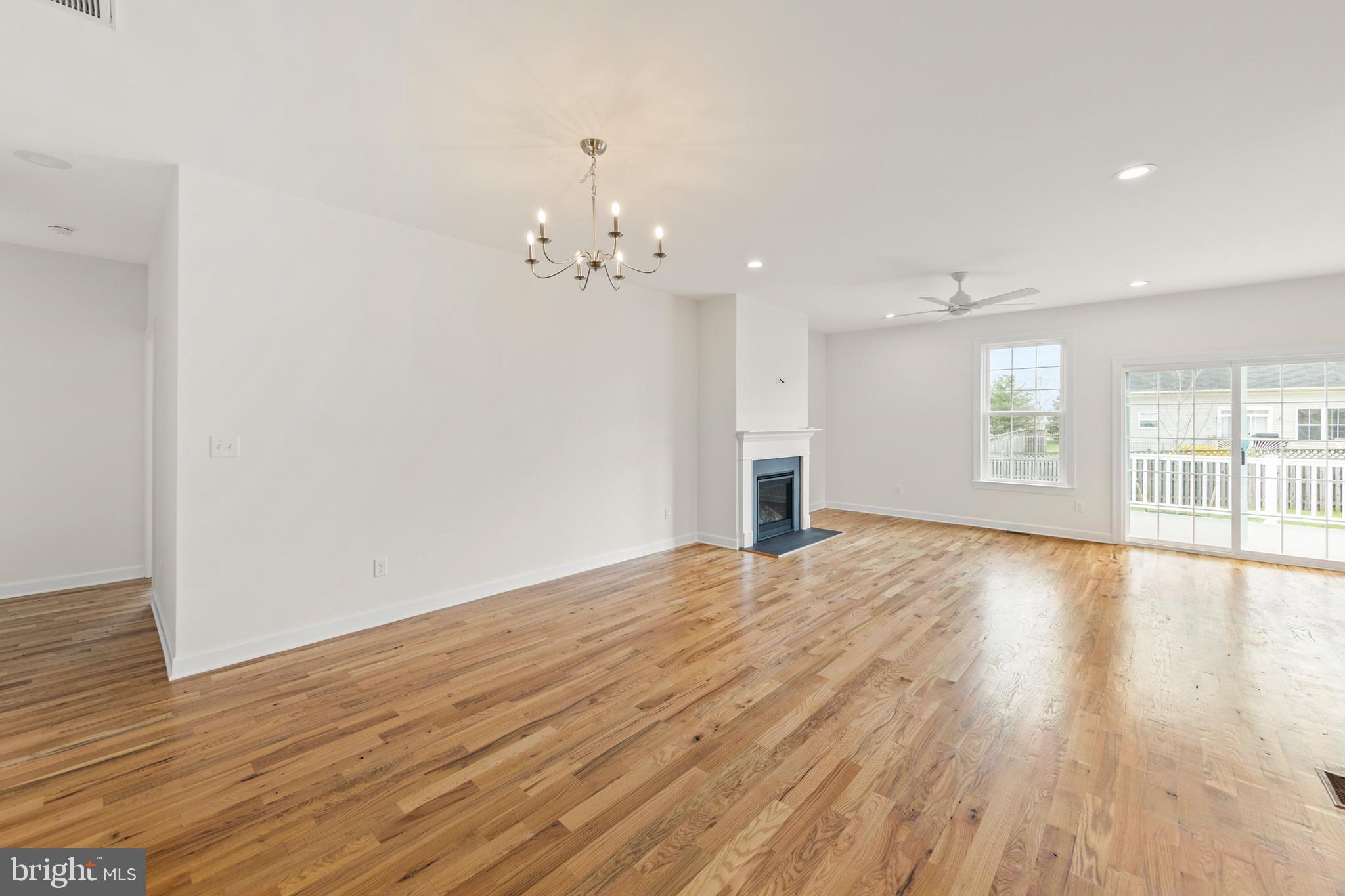 WAKELAND MANOR - Residential