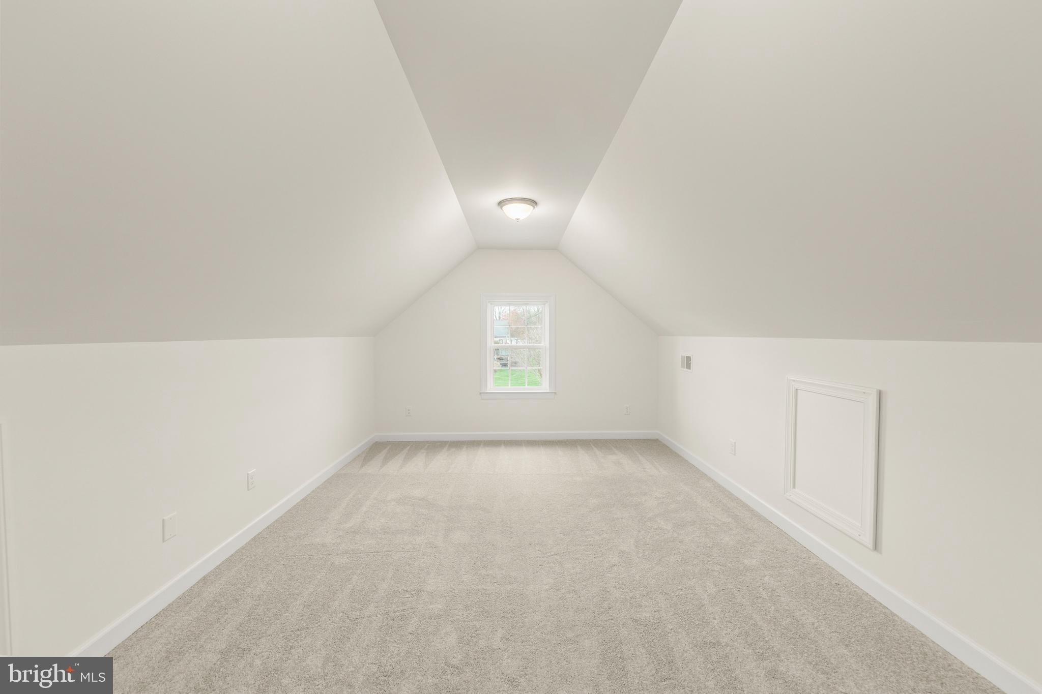 WAKELAND MANOR - Residential