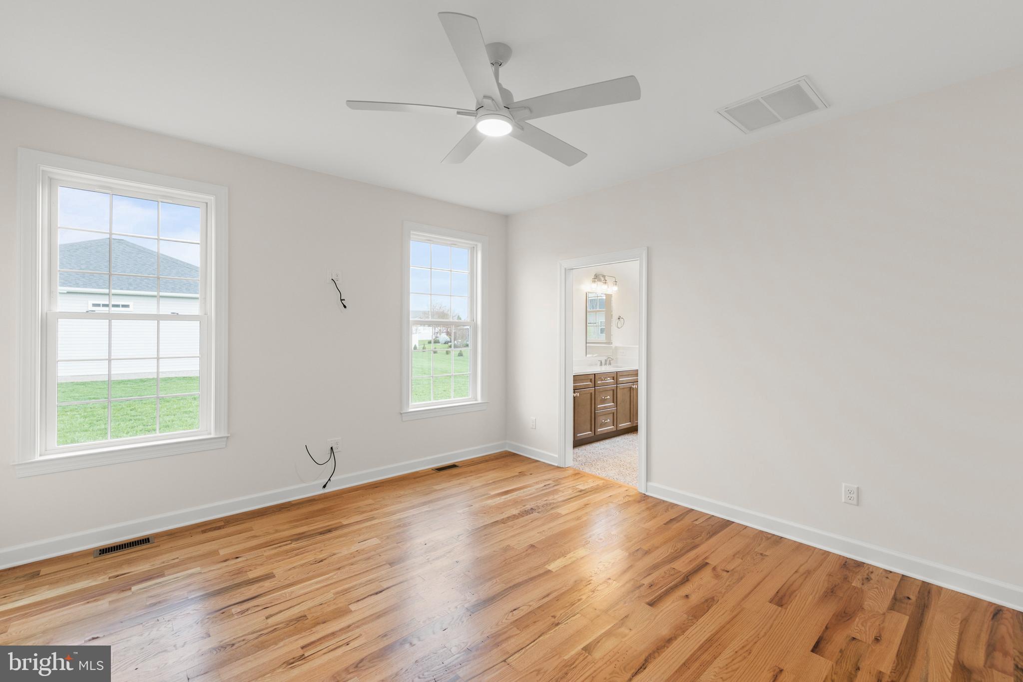 WAKELAND MANOR - Residential