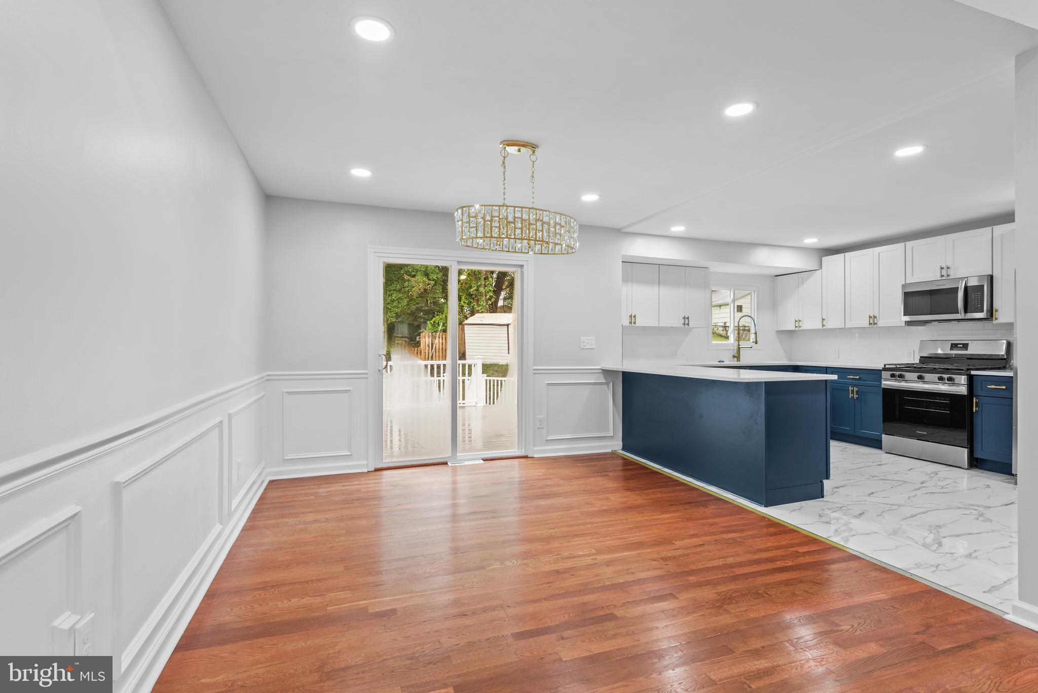 KINGS POINT - Residential