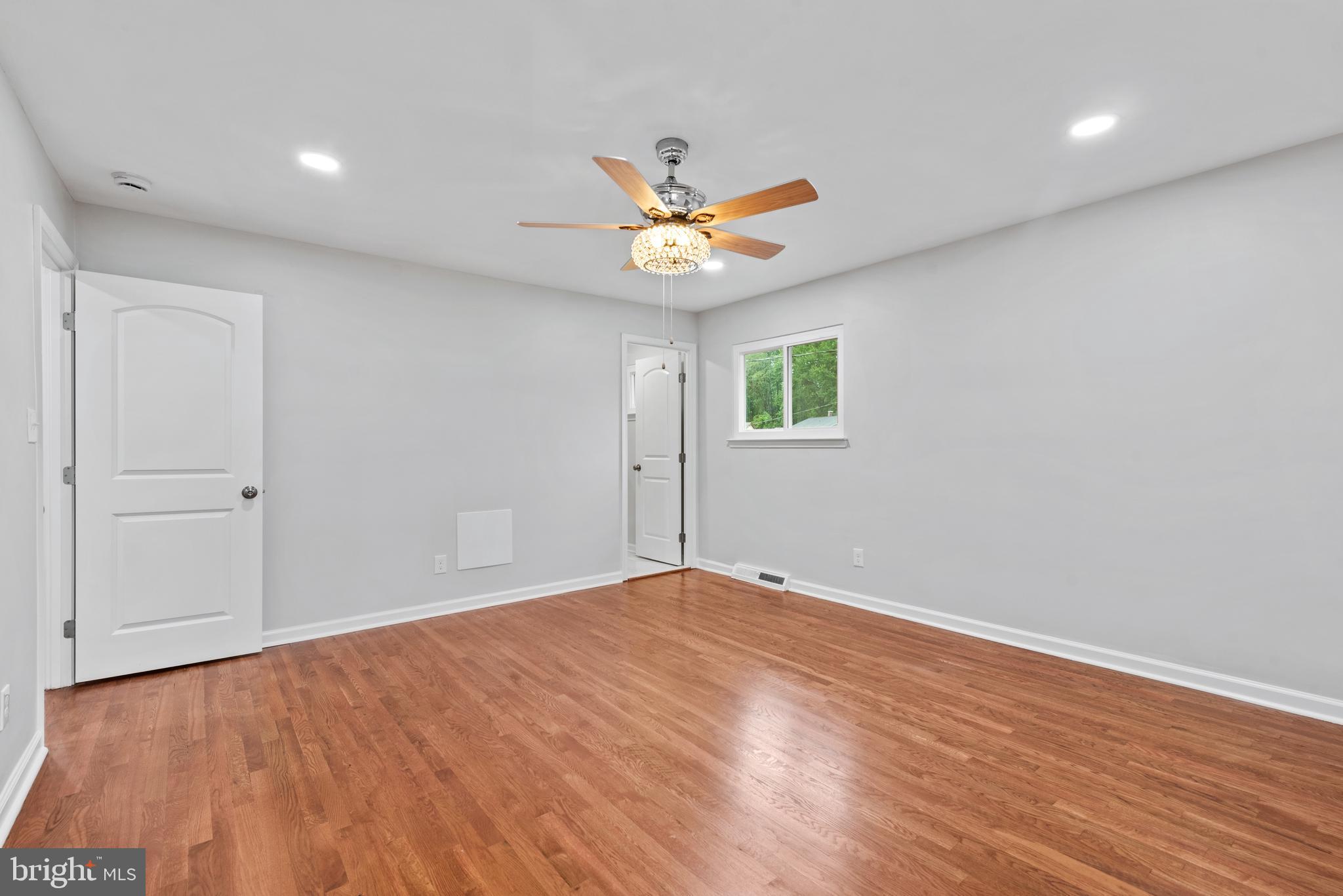 KINGS POINT - Residential