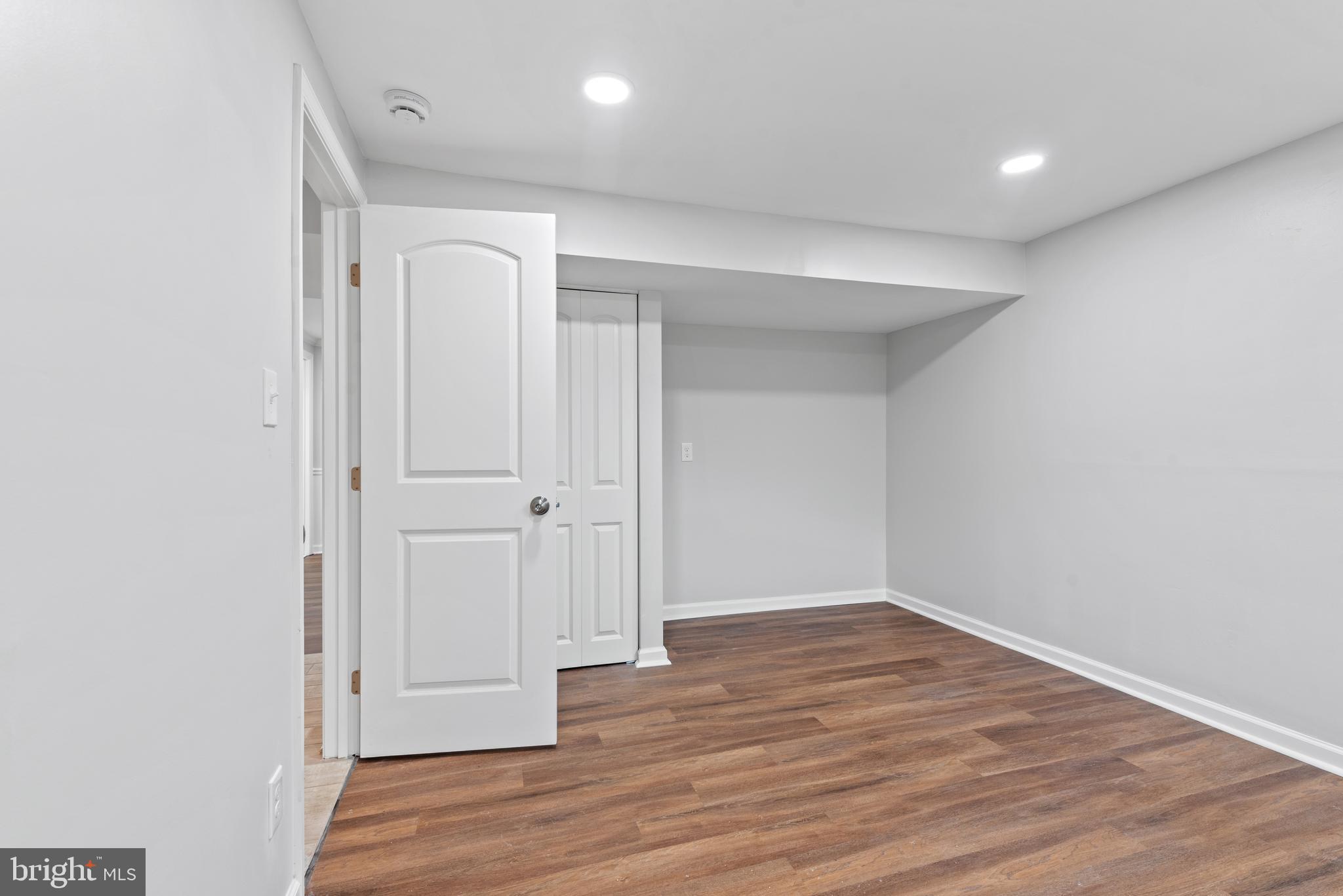 KINGS POINT - Residential