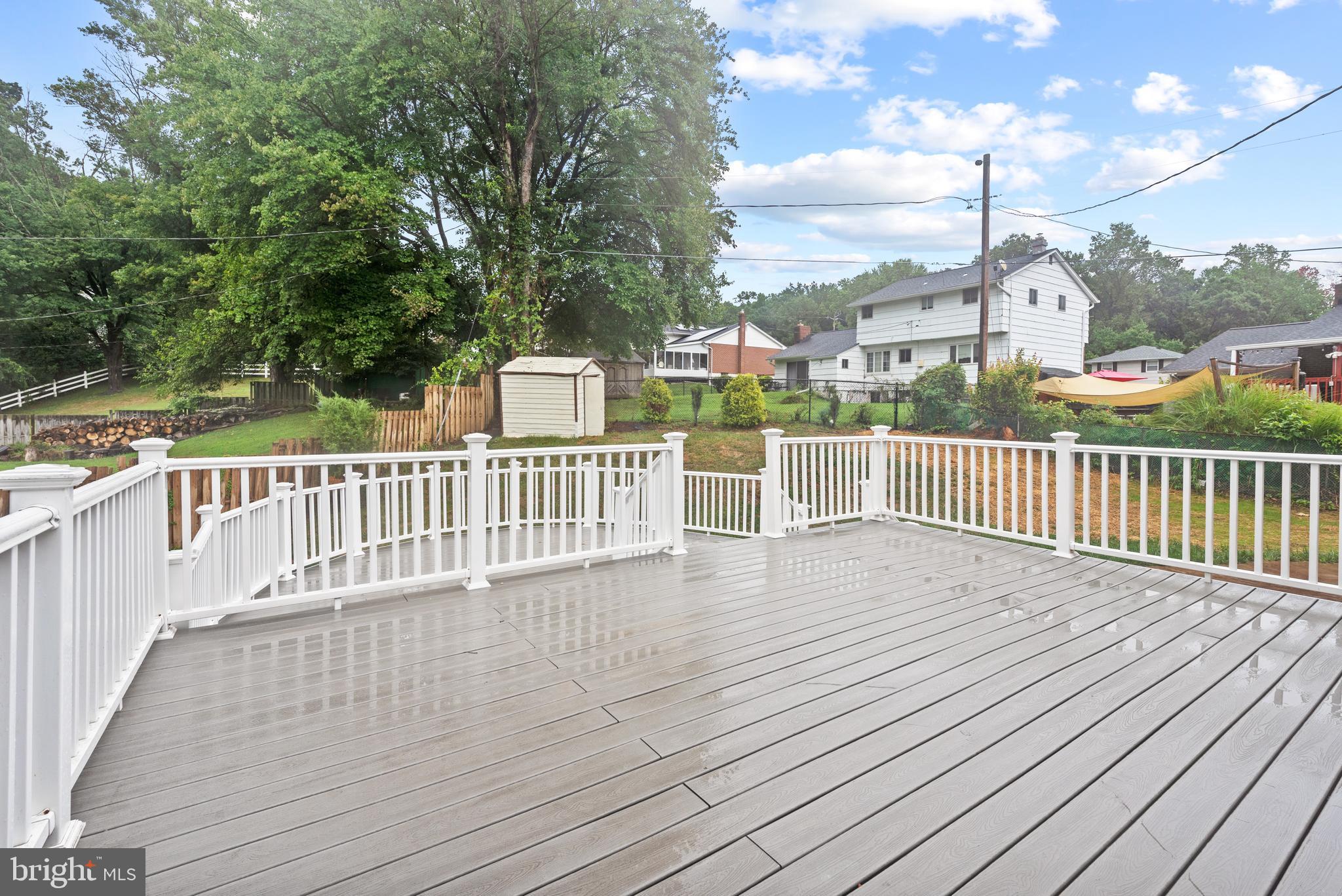 KINGS POINT - Residential