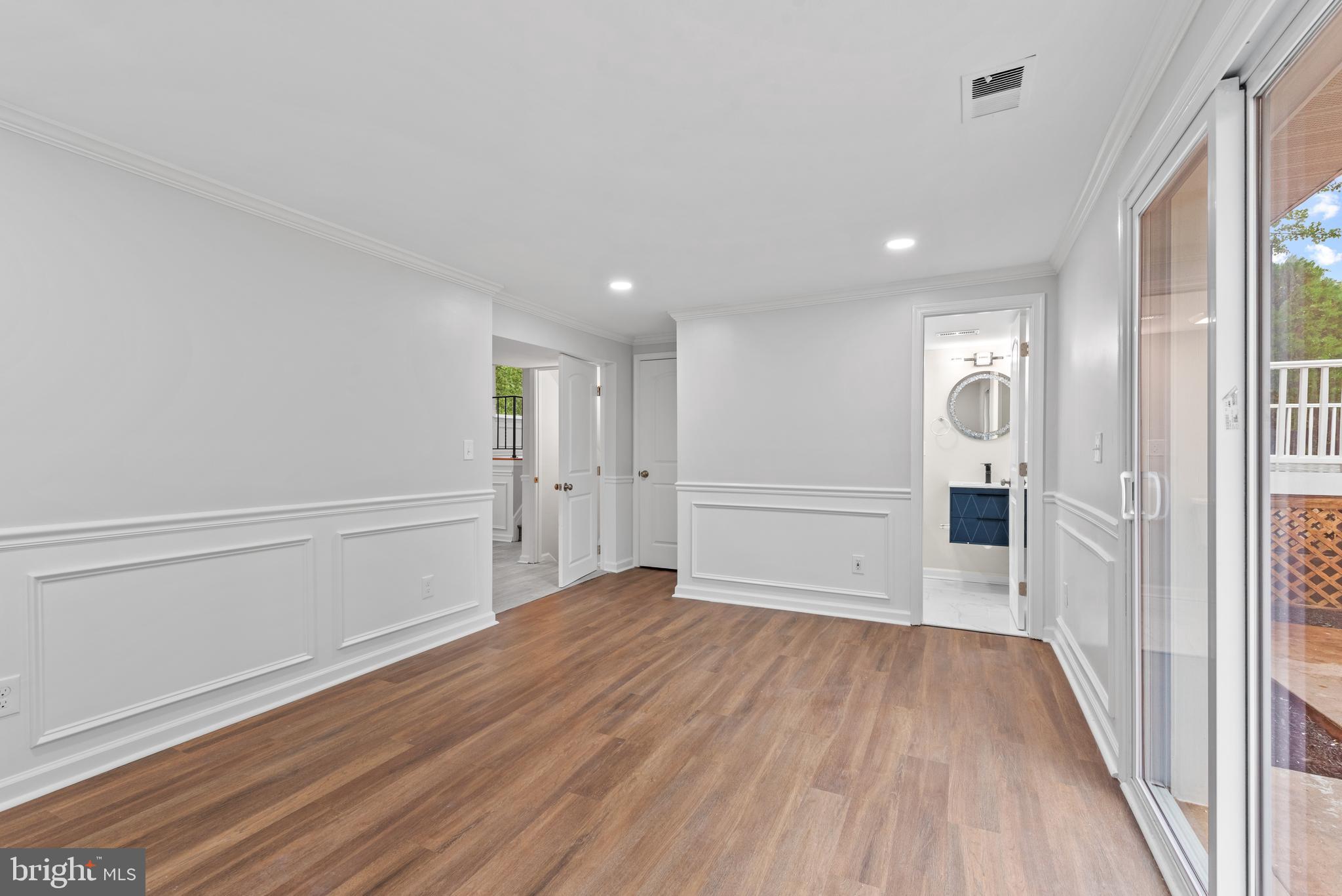 KINGS POINT - Residential