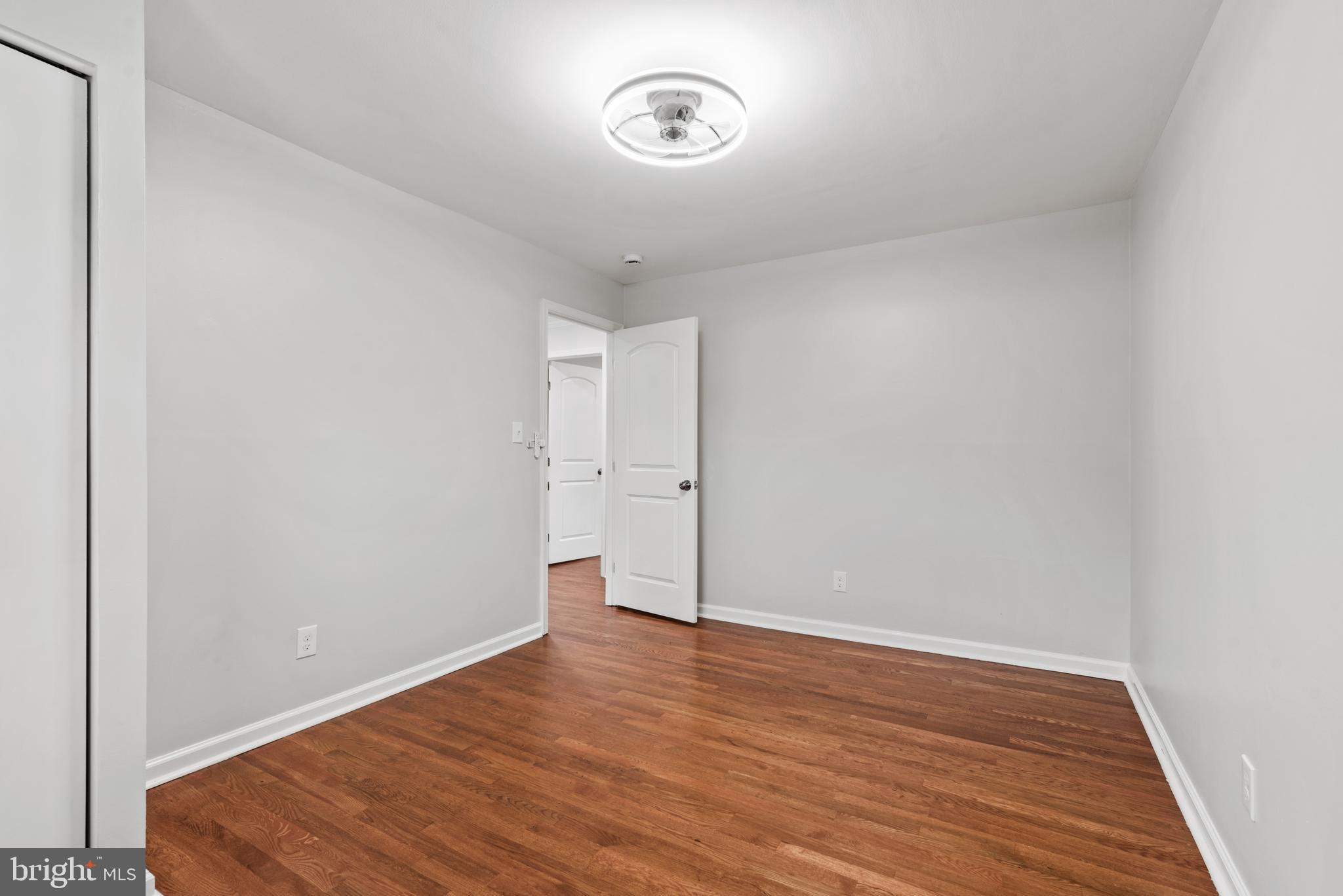 KINGS POINT - Residential