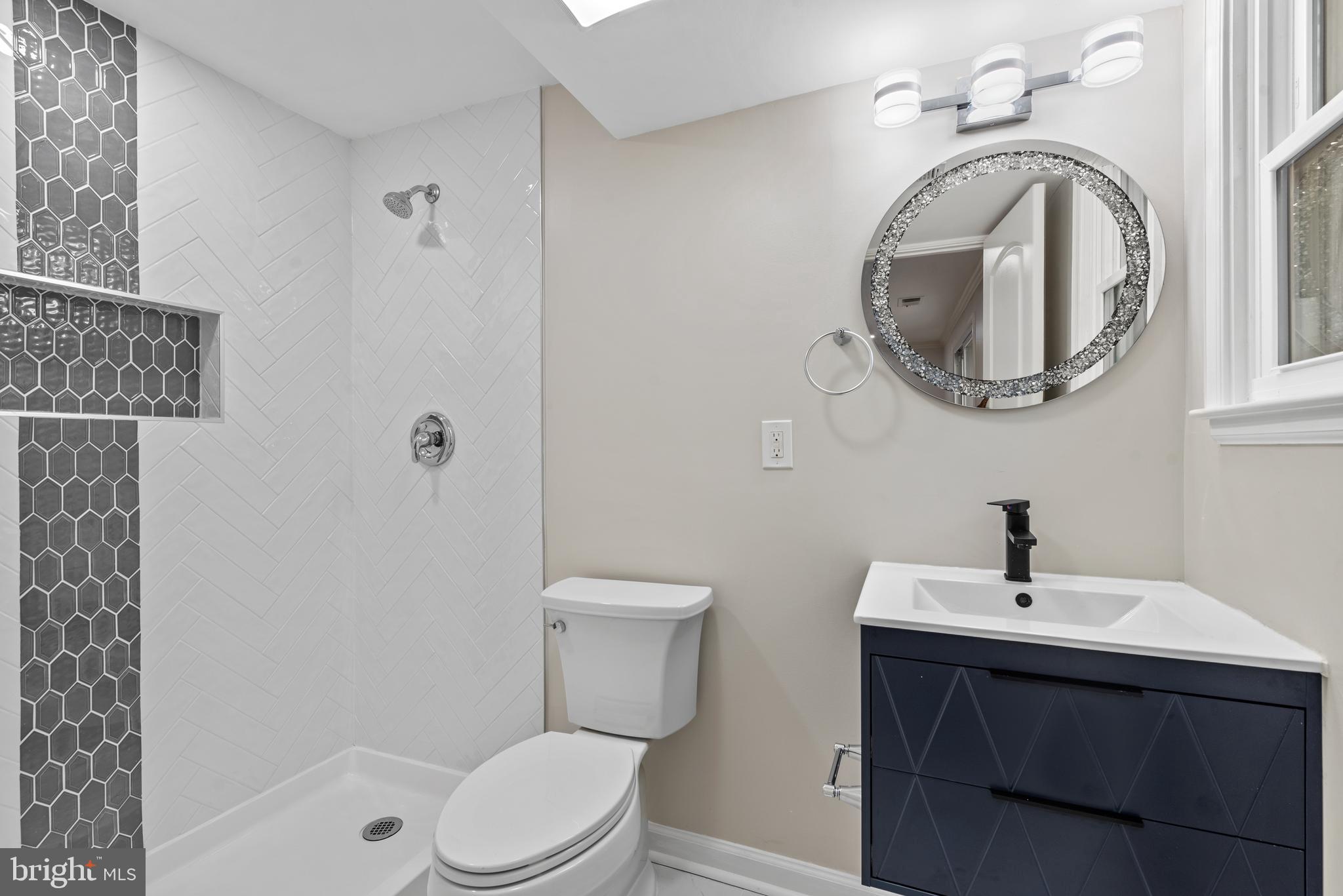 KINGS POINT - Residential