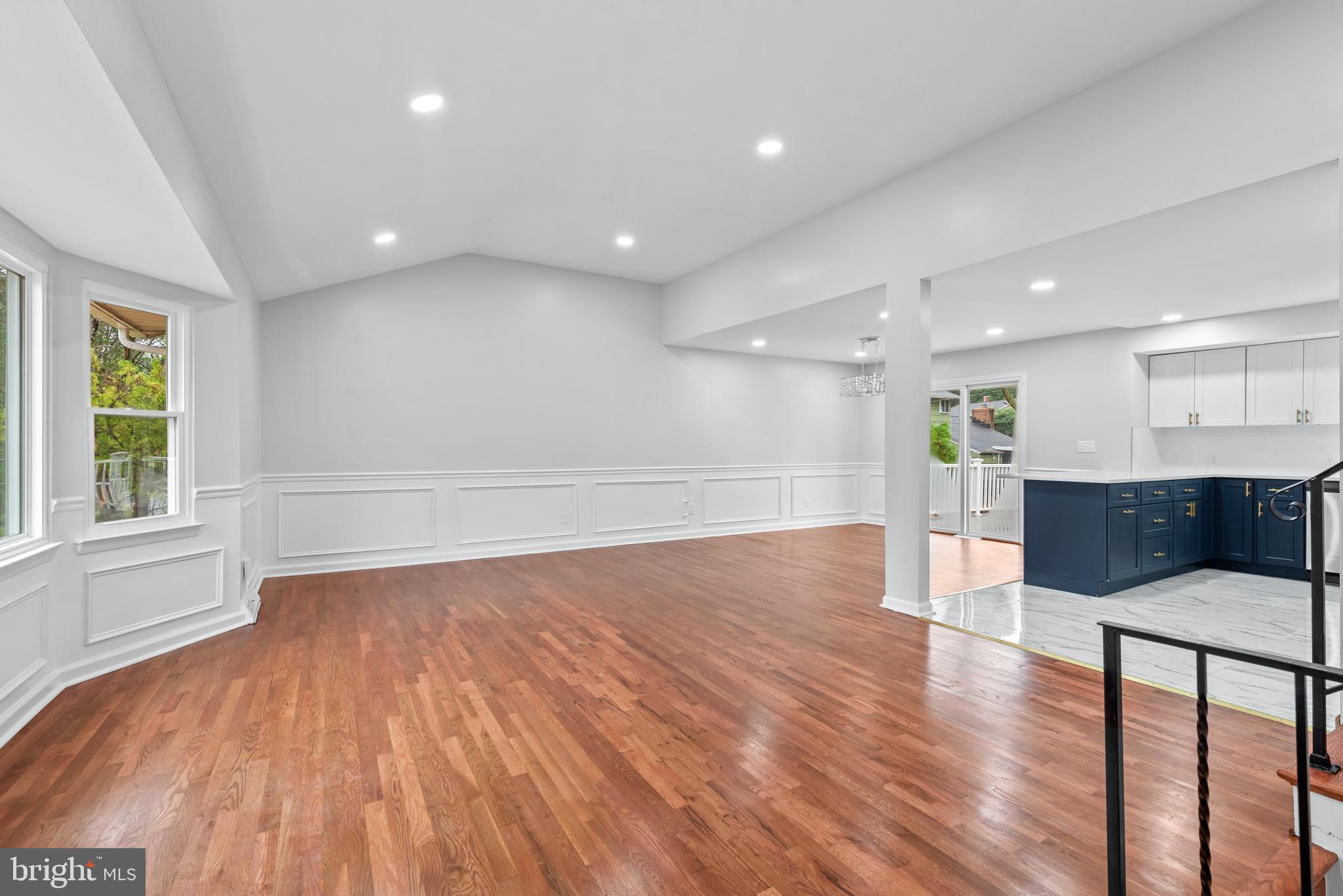 KINGS POINT - Residential