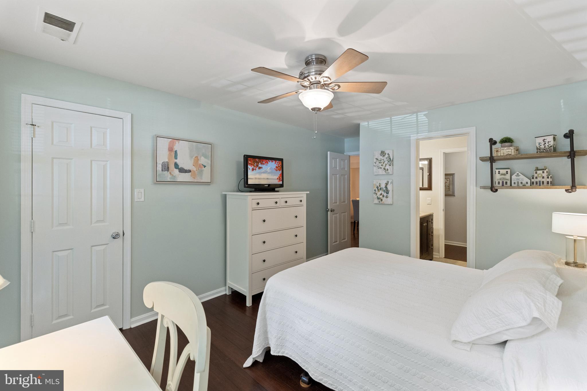 BRISTOL HOUSE - Residential