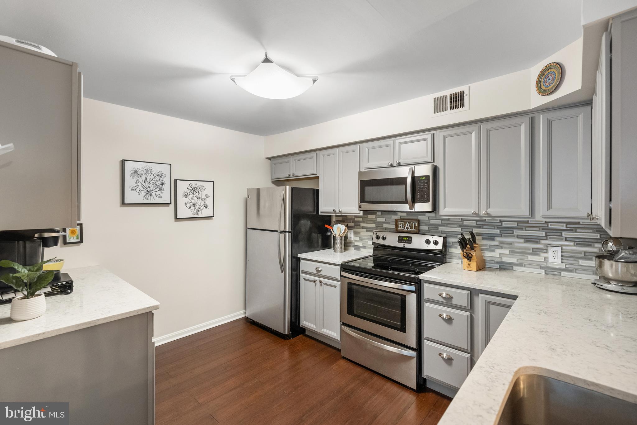 BRISTOL HOUSE - Residential