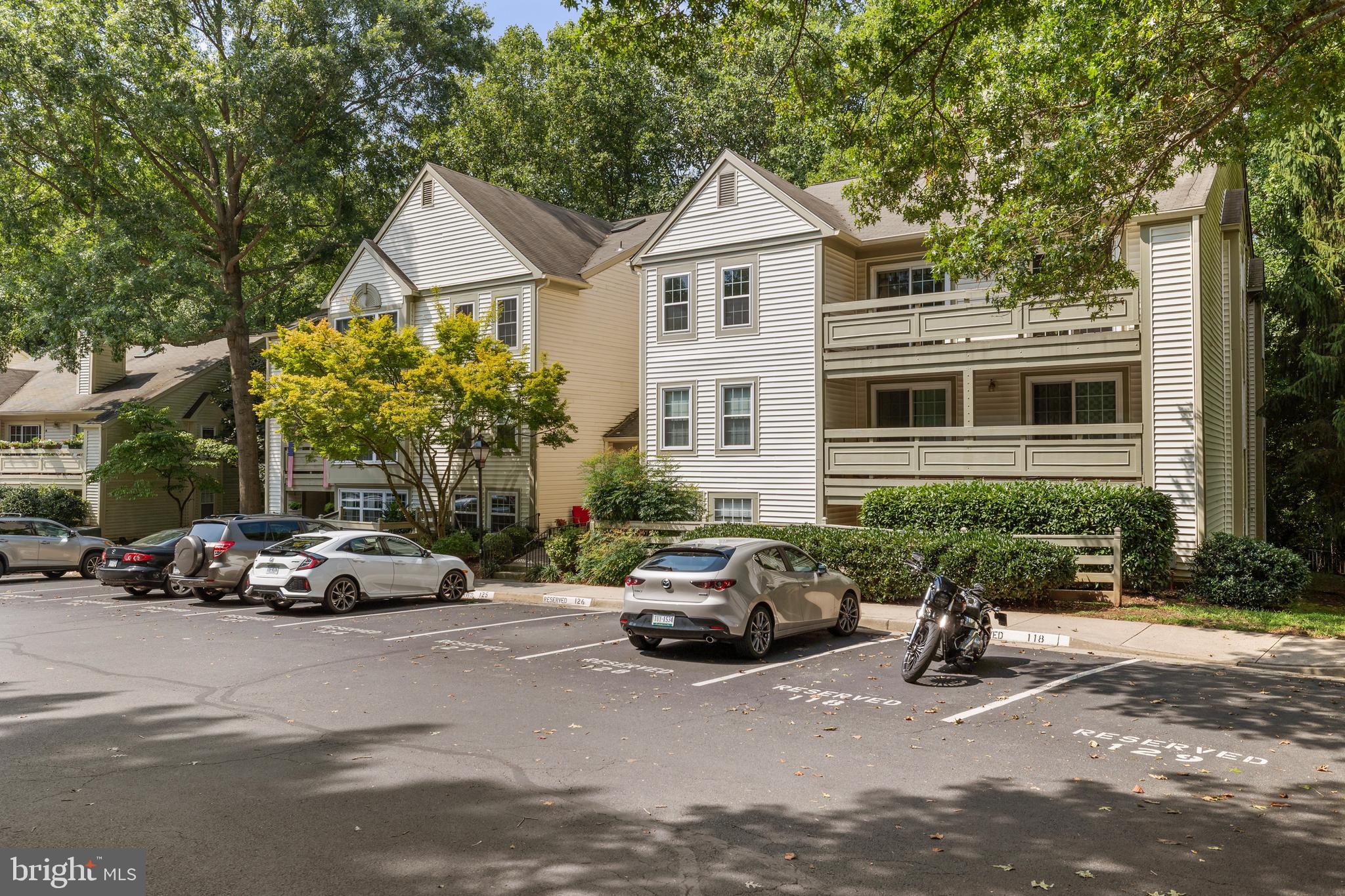 BRISTOL HOUSE - Residential