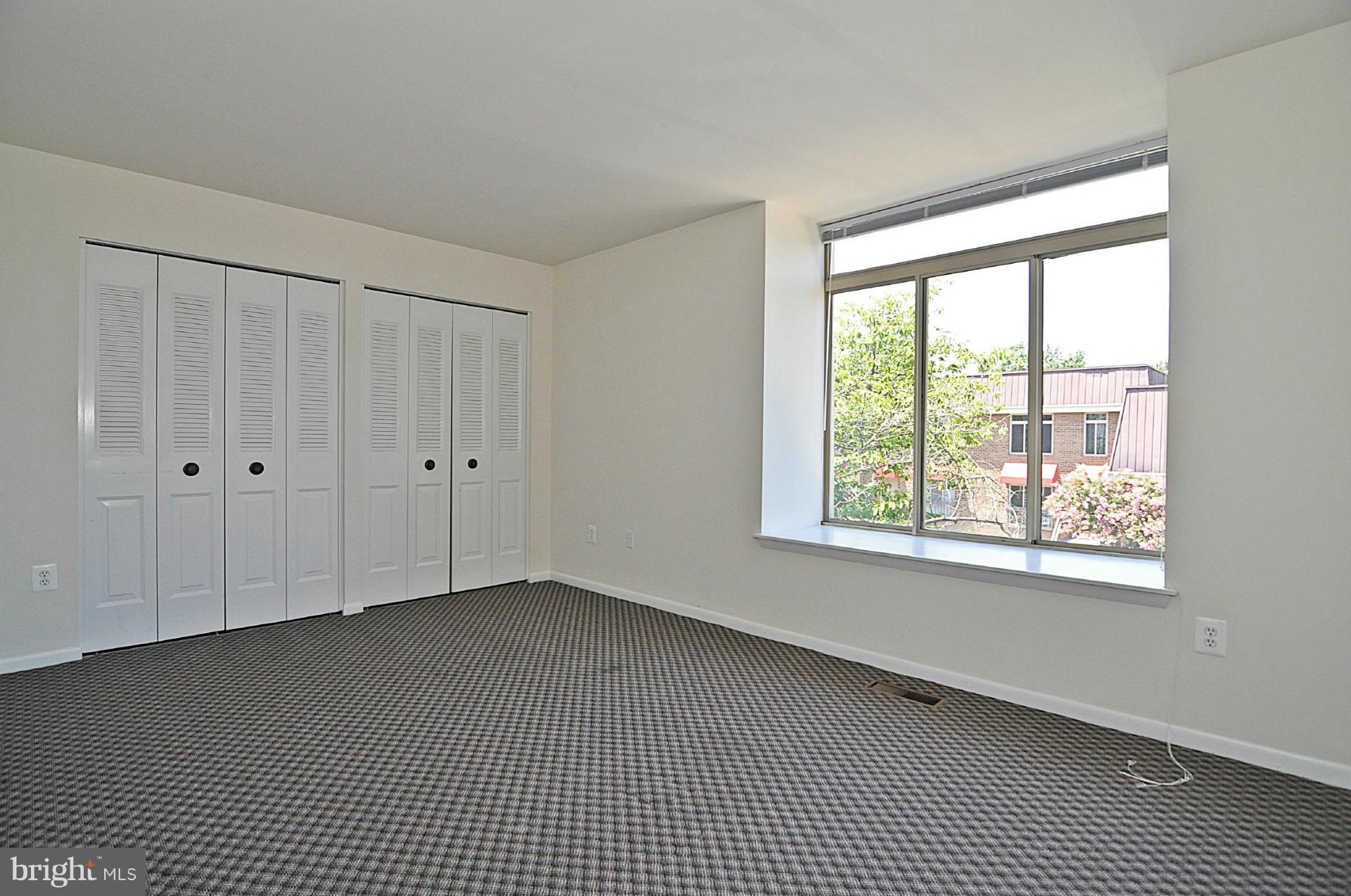 SOUTHAMPTON - Residential Lease