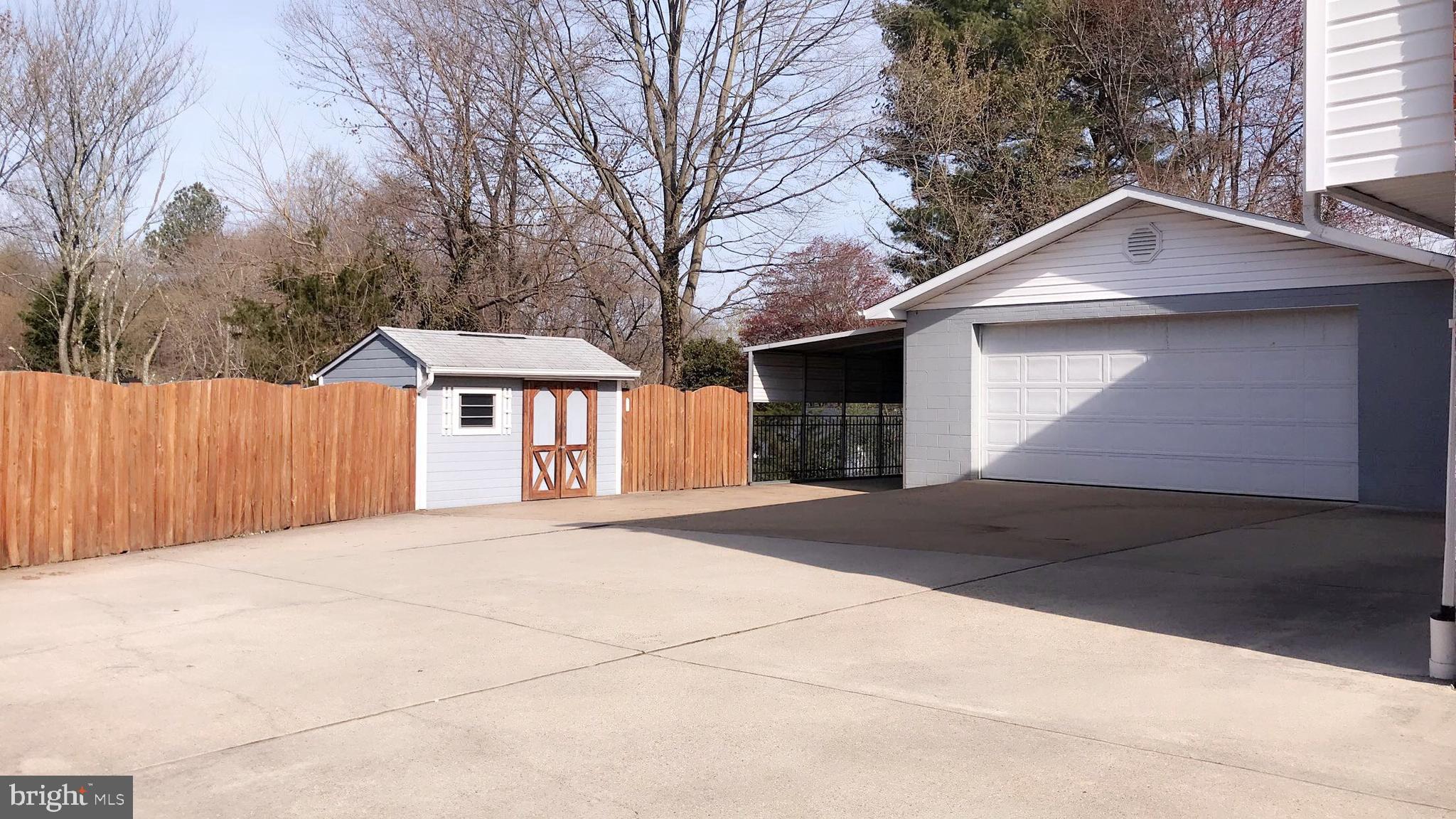 DALE CITY - Residential Lease