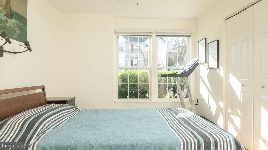 SOUTH MEADOWS - Residential