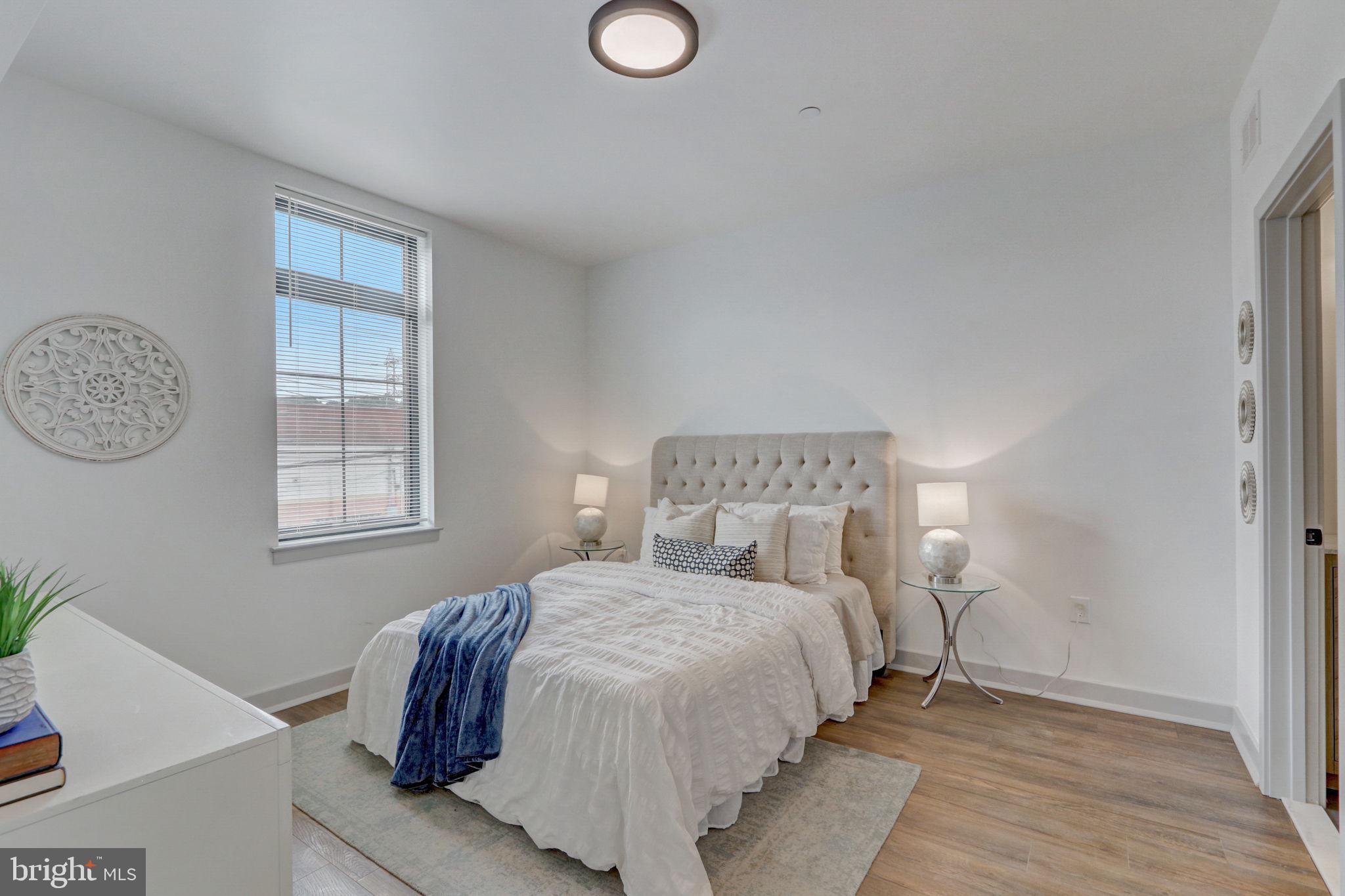 ROXBOROUGH - Residential Lease