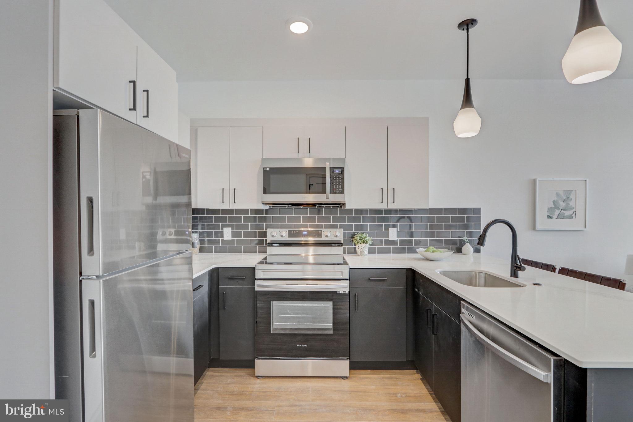 ROXBOROUGH - Residential Lease