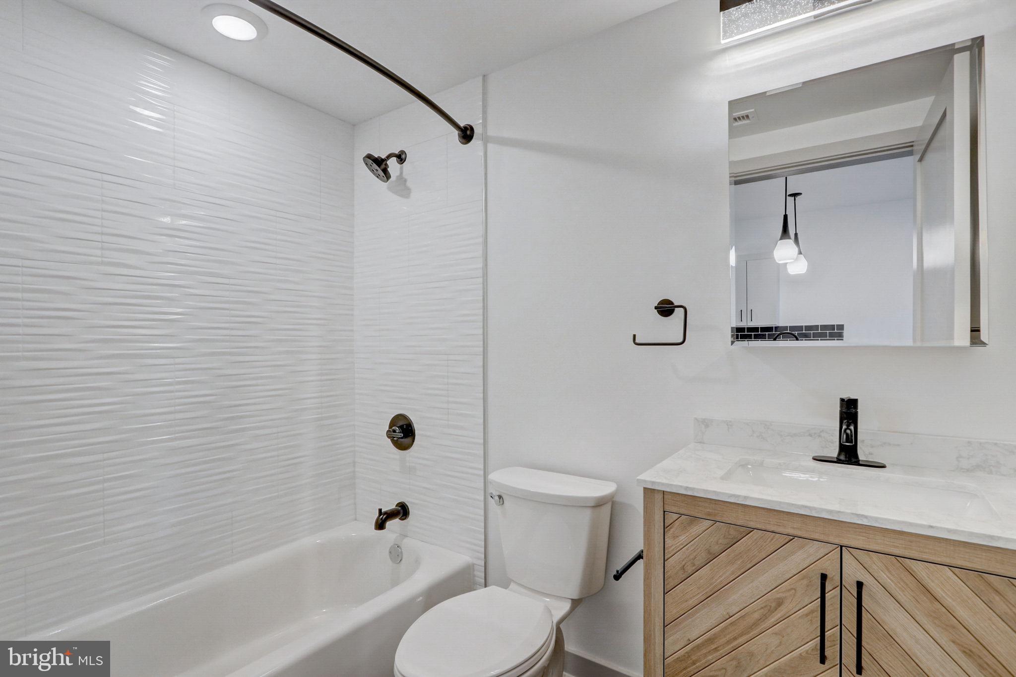 ROXBOROUGH - Residential Lease