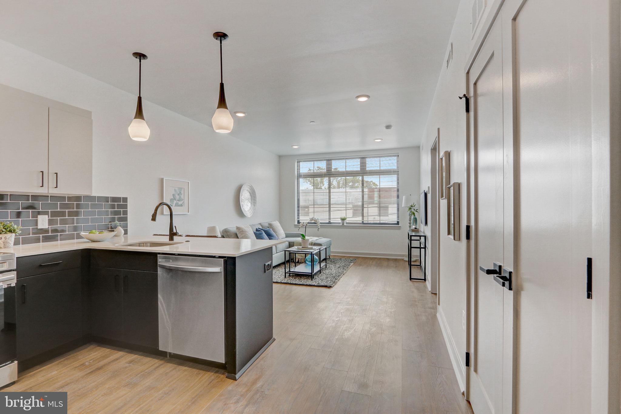 ROXBOROUGH - Residential Lease