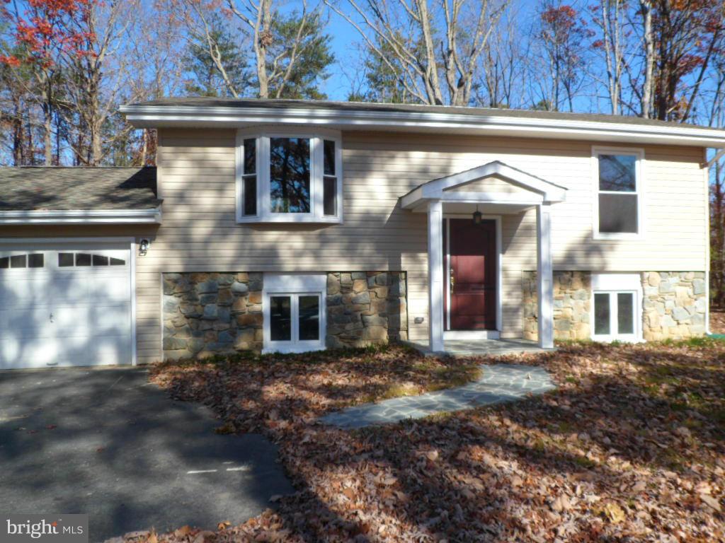 BRETON BAY ESTATES - Residential