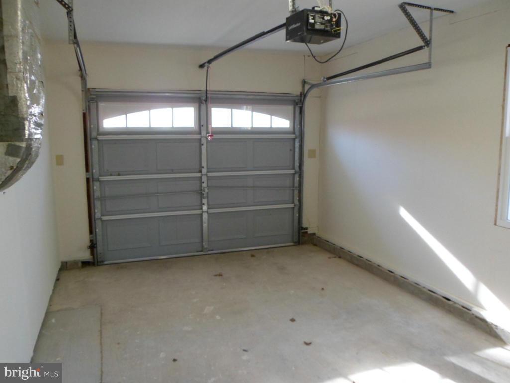 BRETON BAY ESTATES - Residential