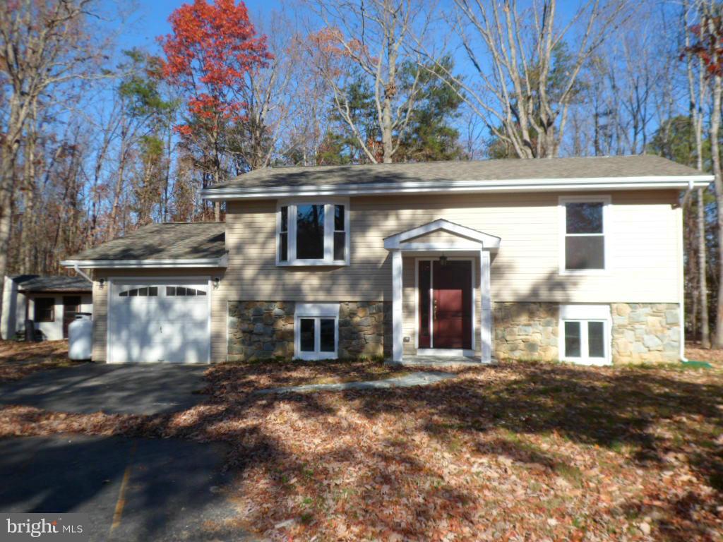 BRETON BAY ESTATES - Residential