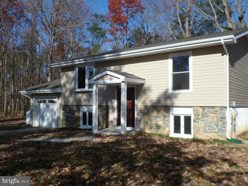 BRETON BAY ESTATES - Residential