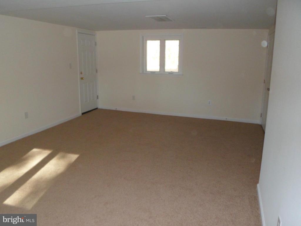 BRETON BAY ESTATES - Residential