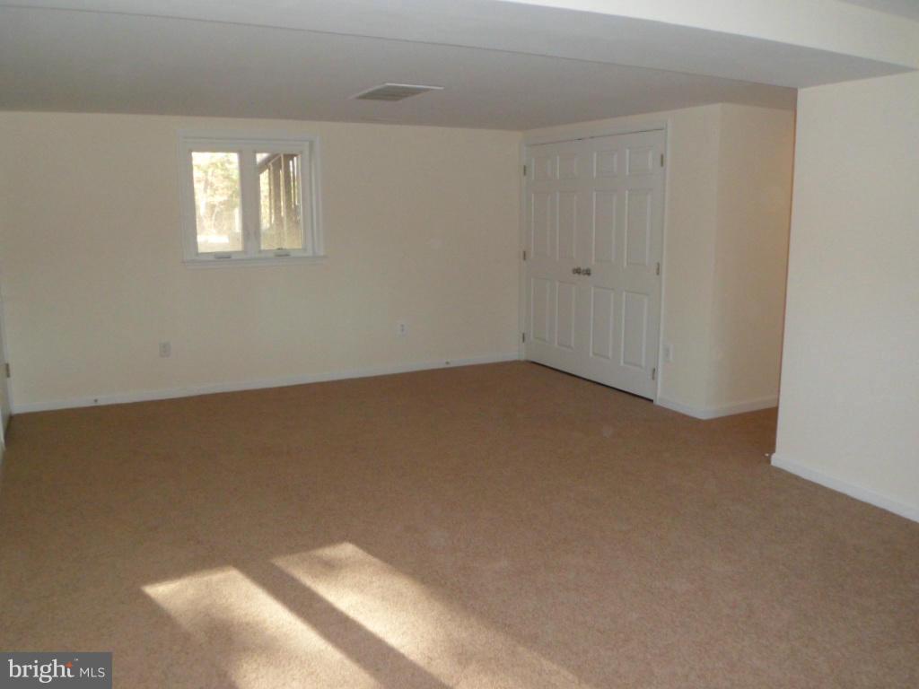 BRETON BAY ESTATES - Residential