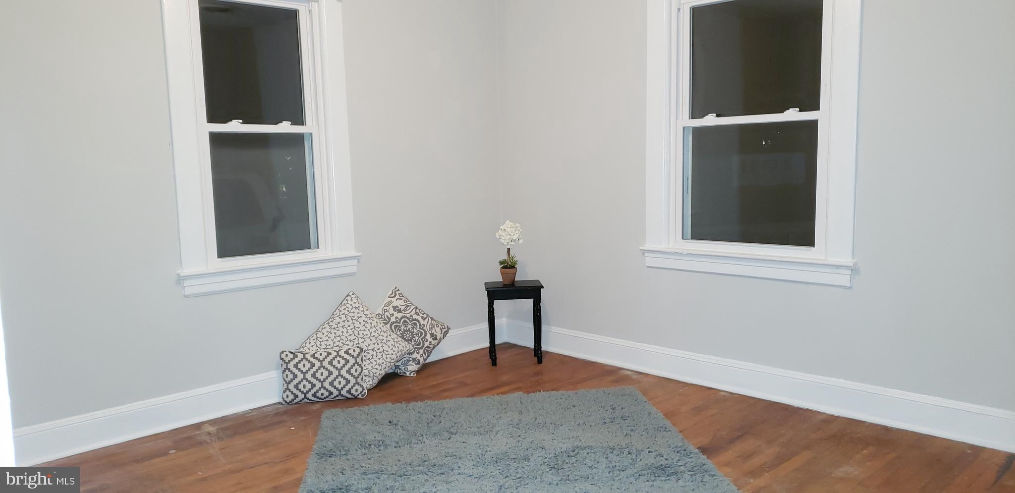 COTTAGE GREEN - Residential Lease