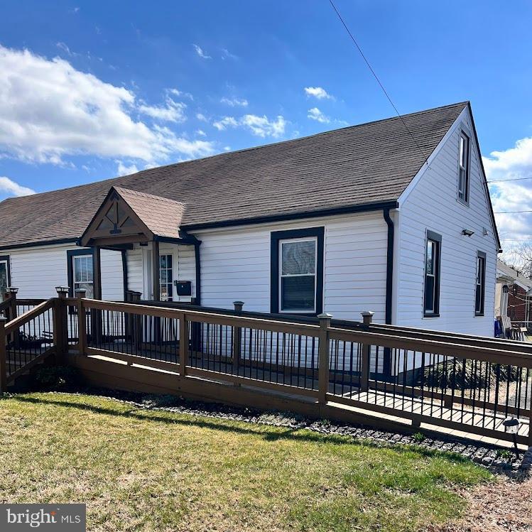 COTTAGE GREEN - Residential Lease