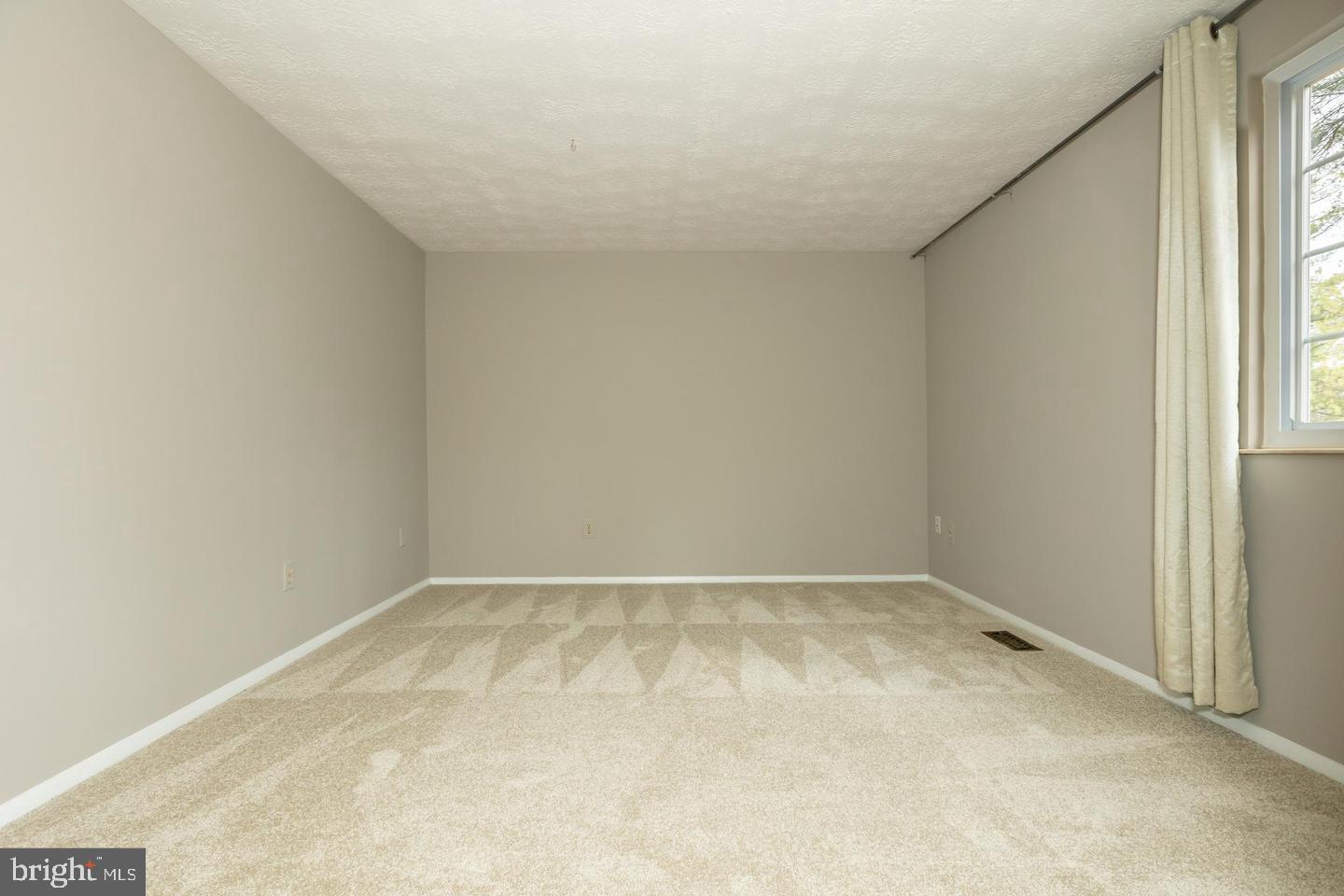 LOCKMEADE - Residential Lease