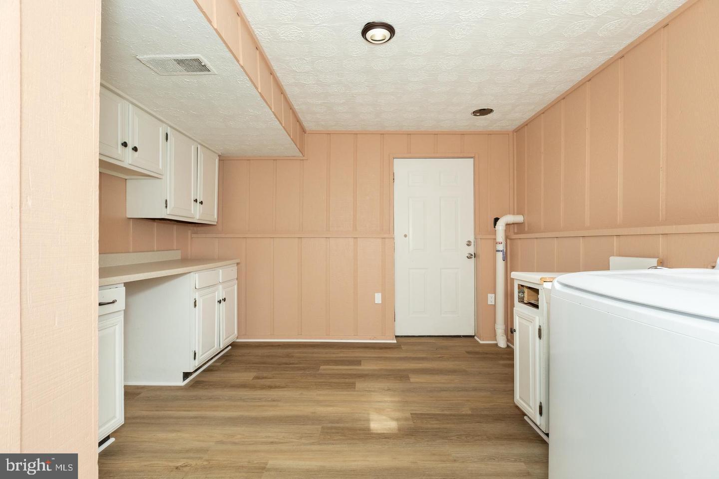 LOCKMEADE - Residential Lease