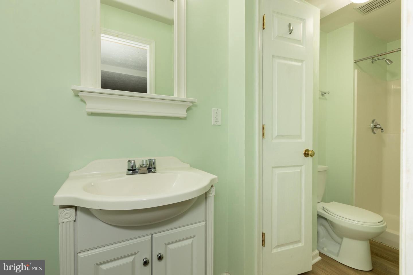 LOCKMEADE - Residential Lease