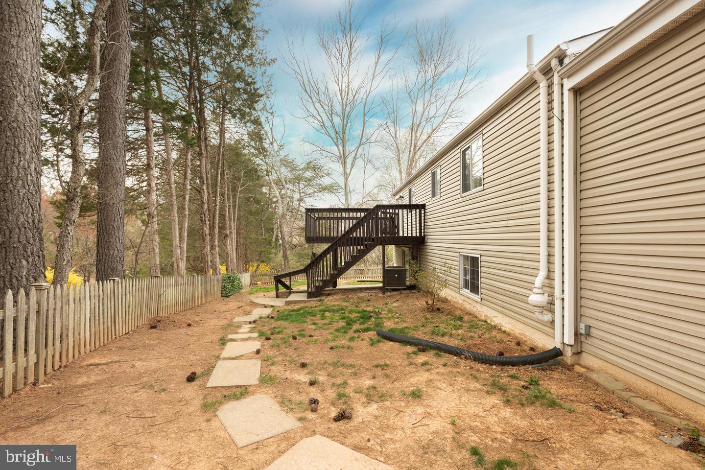 LOCKMEADE - Residential Lease