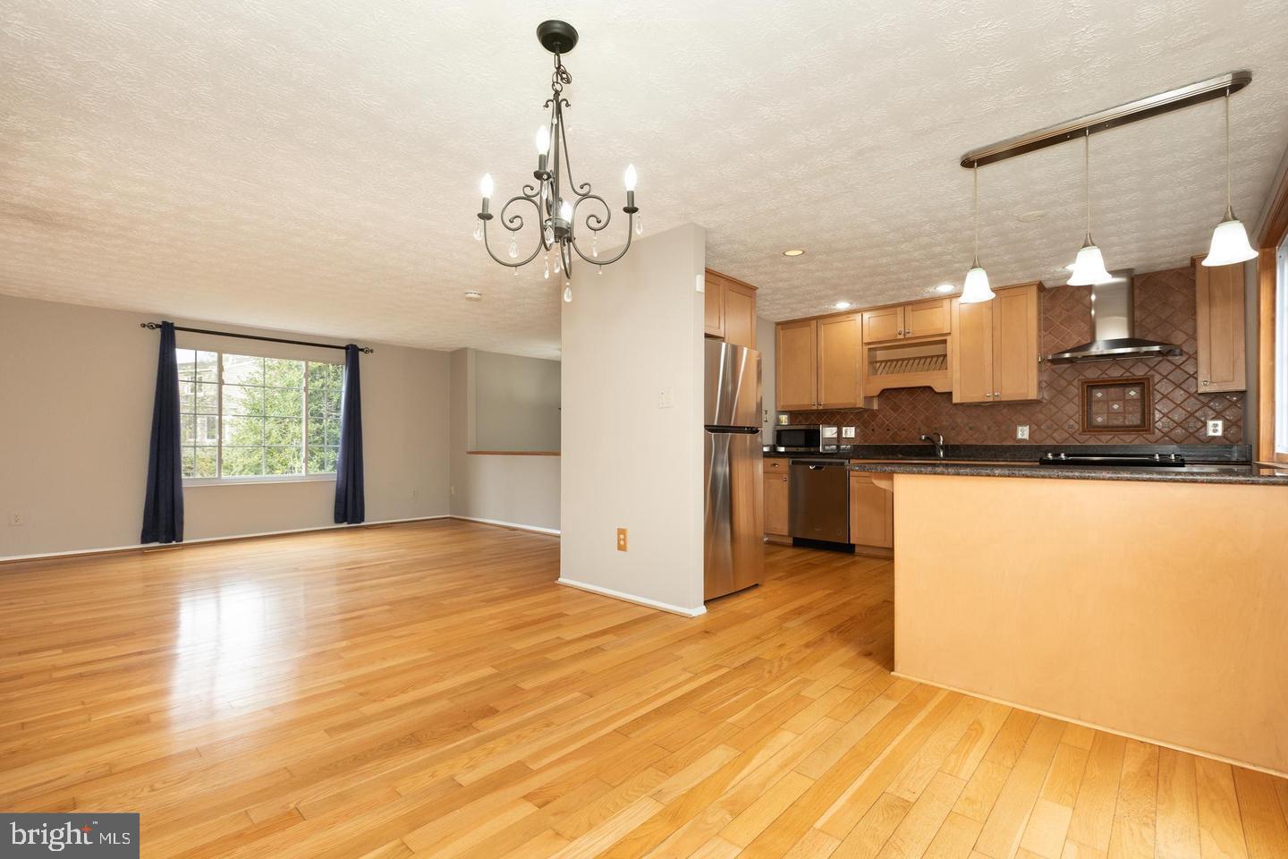 LOCKMEADE - Residential Lease